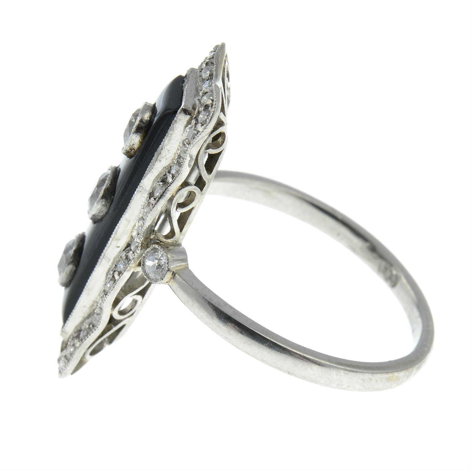 Diamond & onyx dress ring - Image 2 of 3