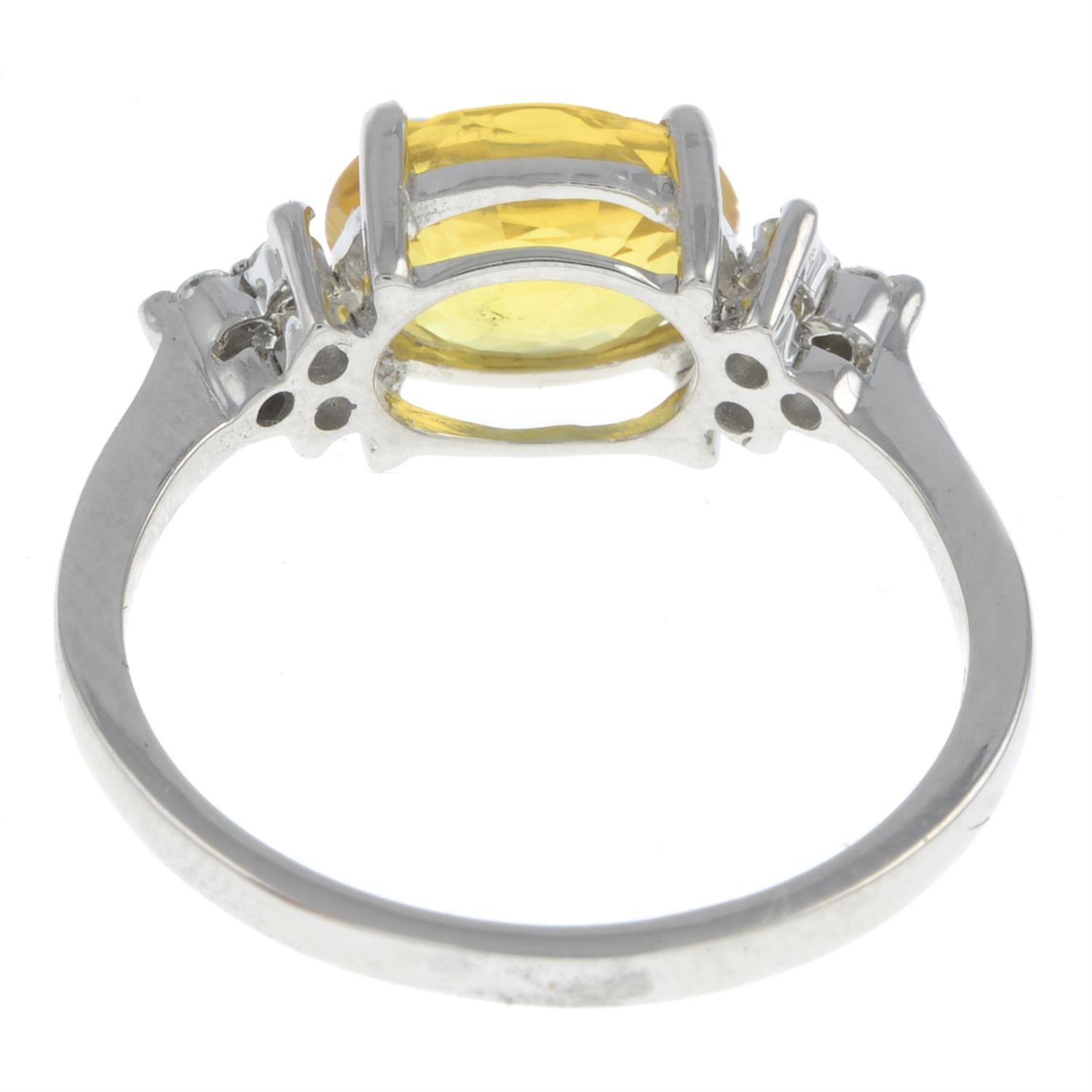 Yellow sapphire & diamond ring - Image 2 of 2
