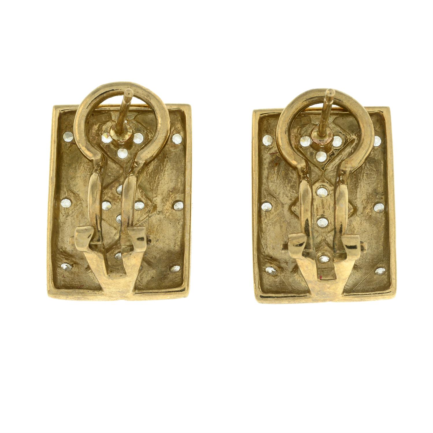 9ct gold cubic zirconia earrings - Image 2 of 3