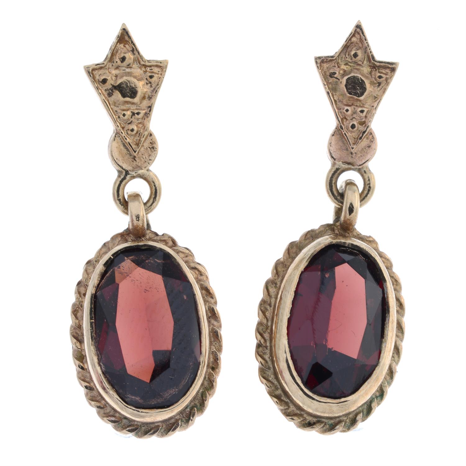 9ct gold garnet drop earrings