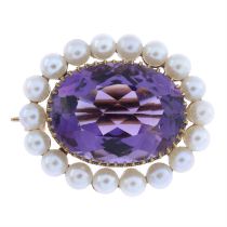 9ct gold amethyst & split pearl brooch