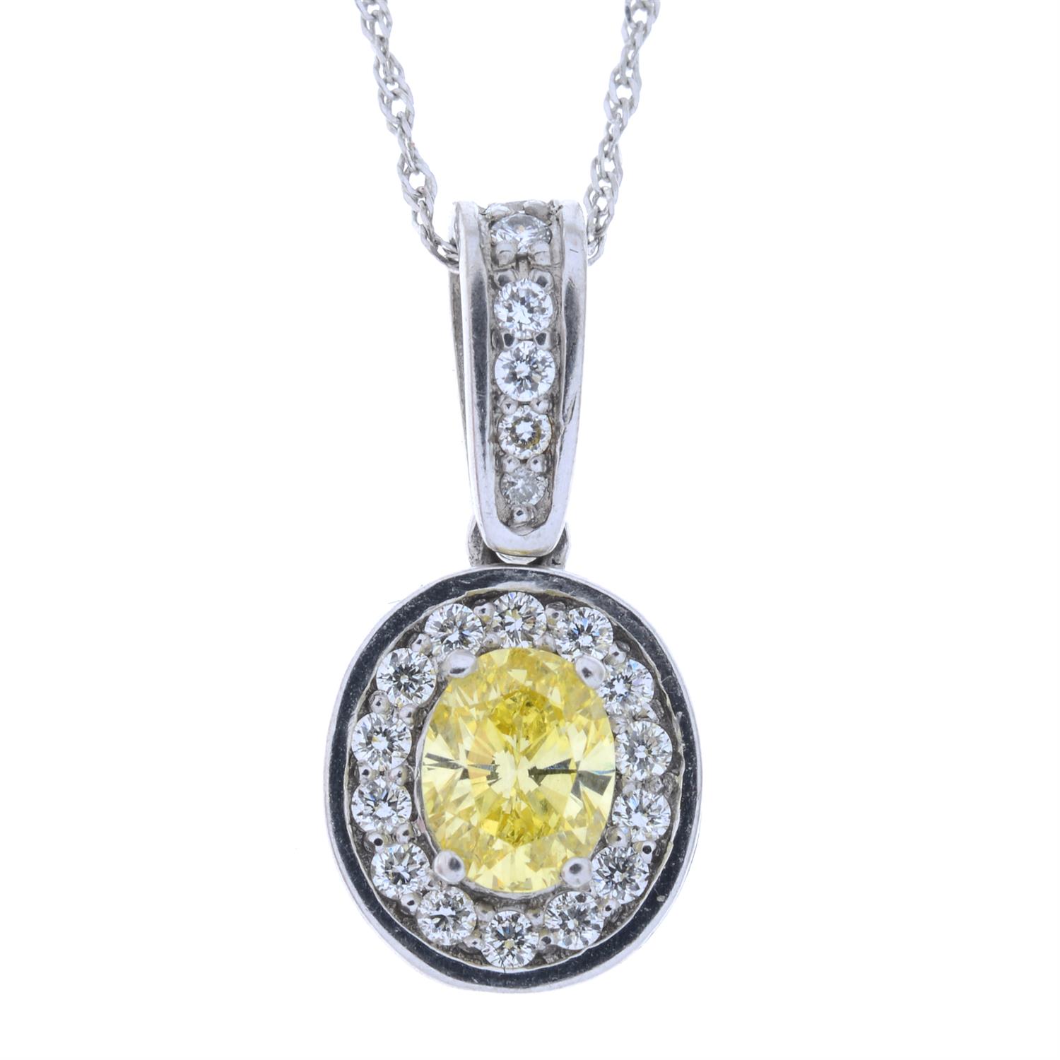 18ct gold diamond pendant, with chain