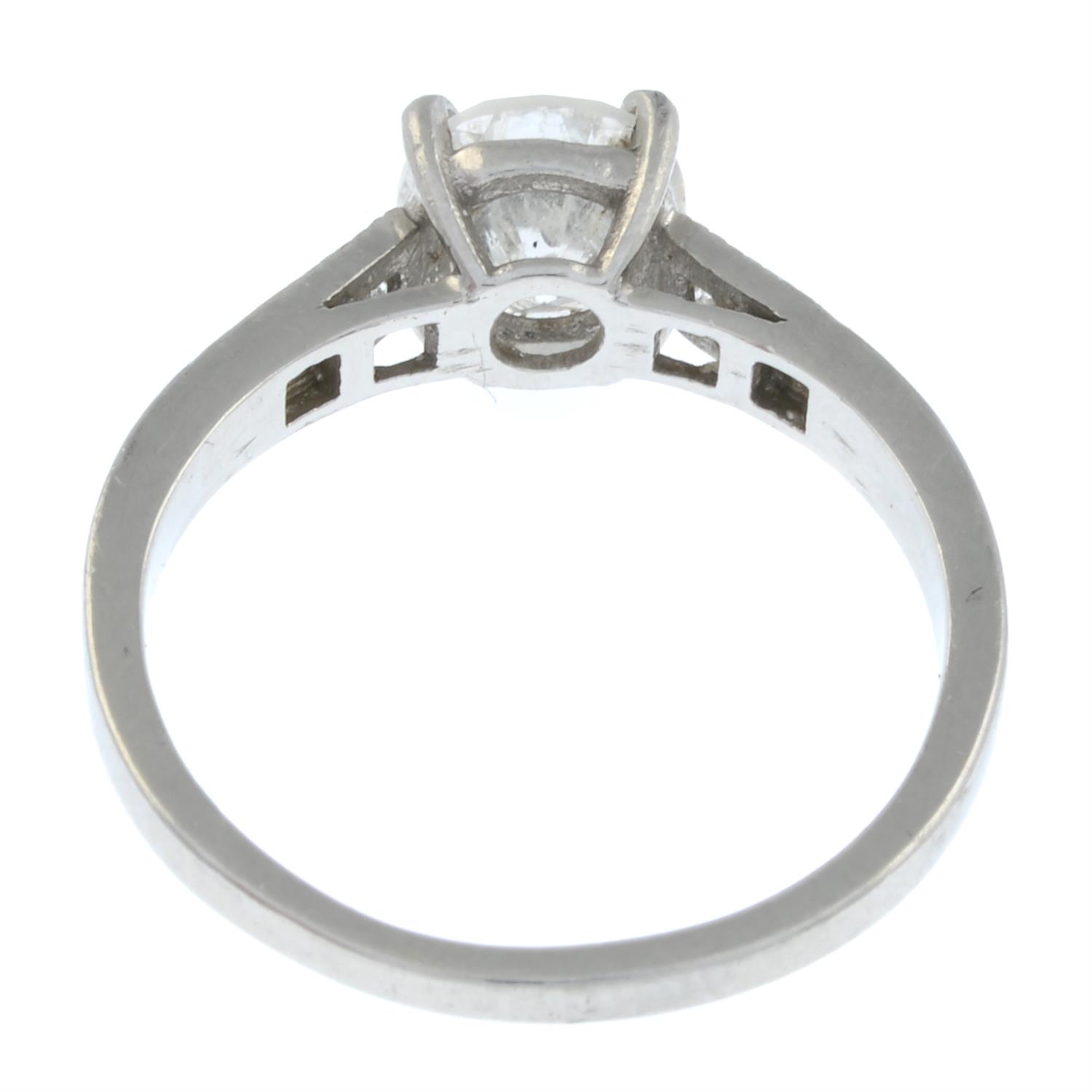 Diamond ring - Image 2 of 2