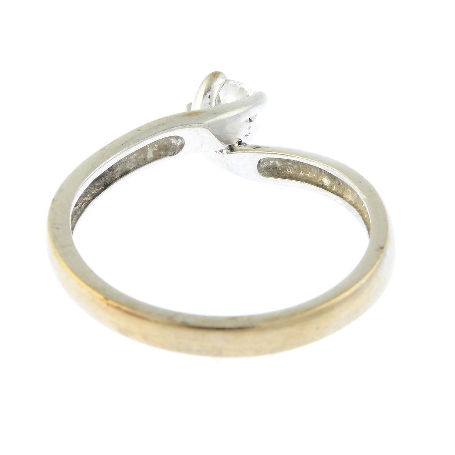 18ct gold diamond single-stone ring - Image 2 of 2