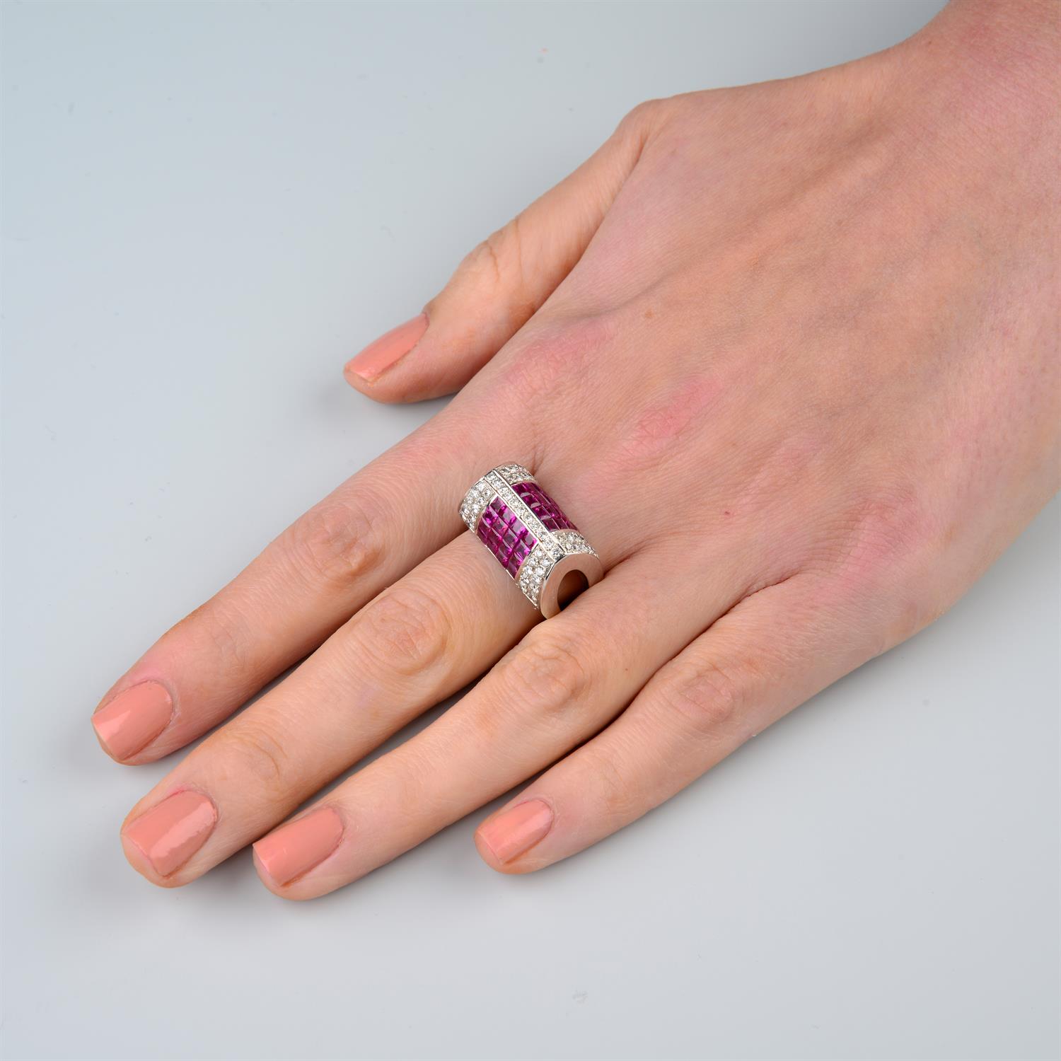 Ruby and diamond dress ring - Image 5 of 5