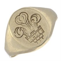 9ct gold 'Prince of Wales's Feathers' signet ring