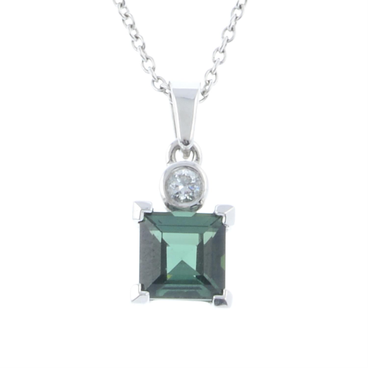 18ct gold green tourmaline and diamond pendant with chain