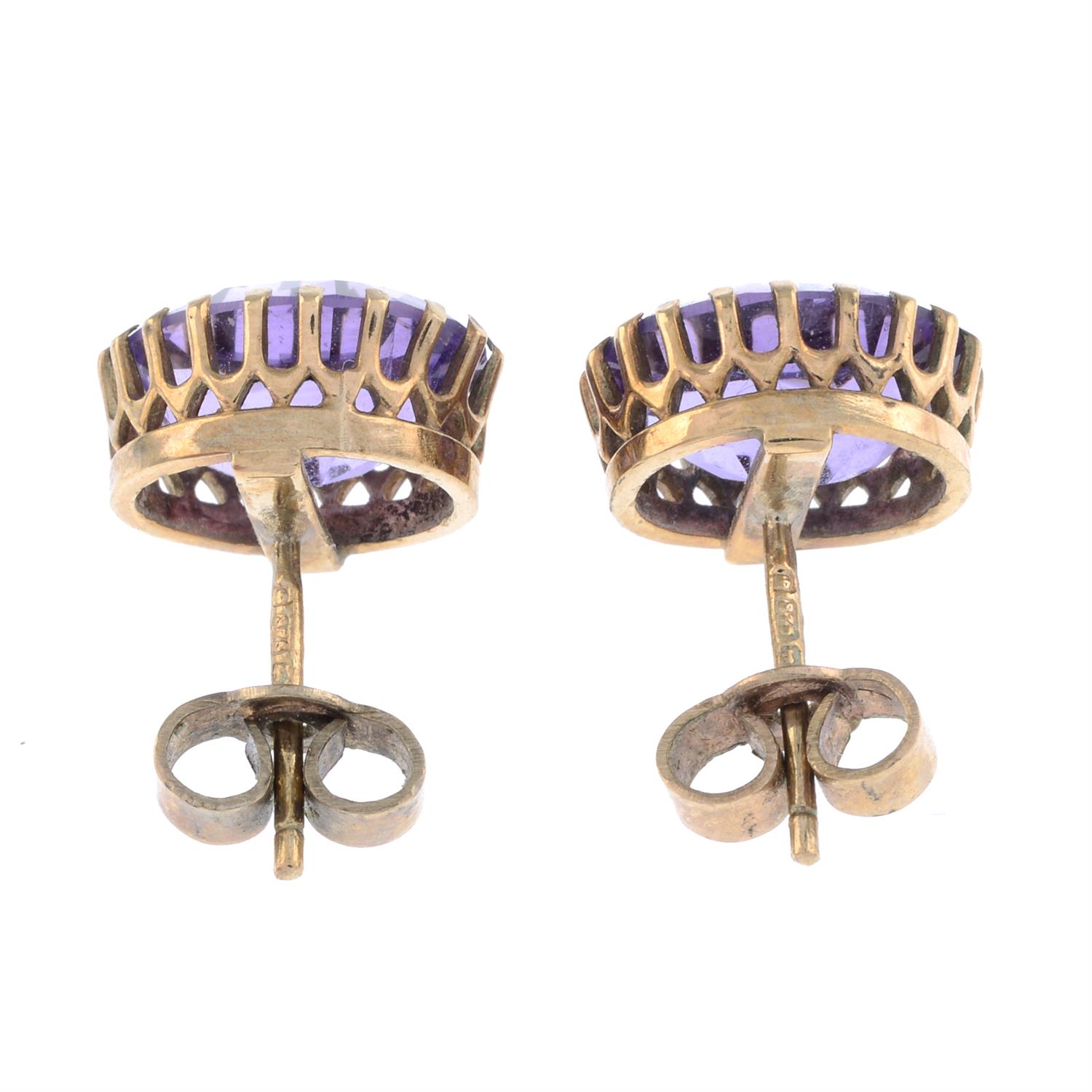 9ct gold amethyst stud earrings - Image 2 of 2