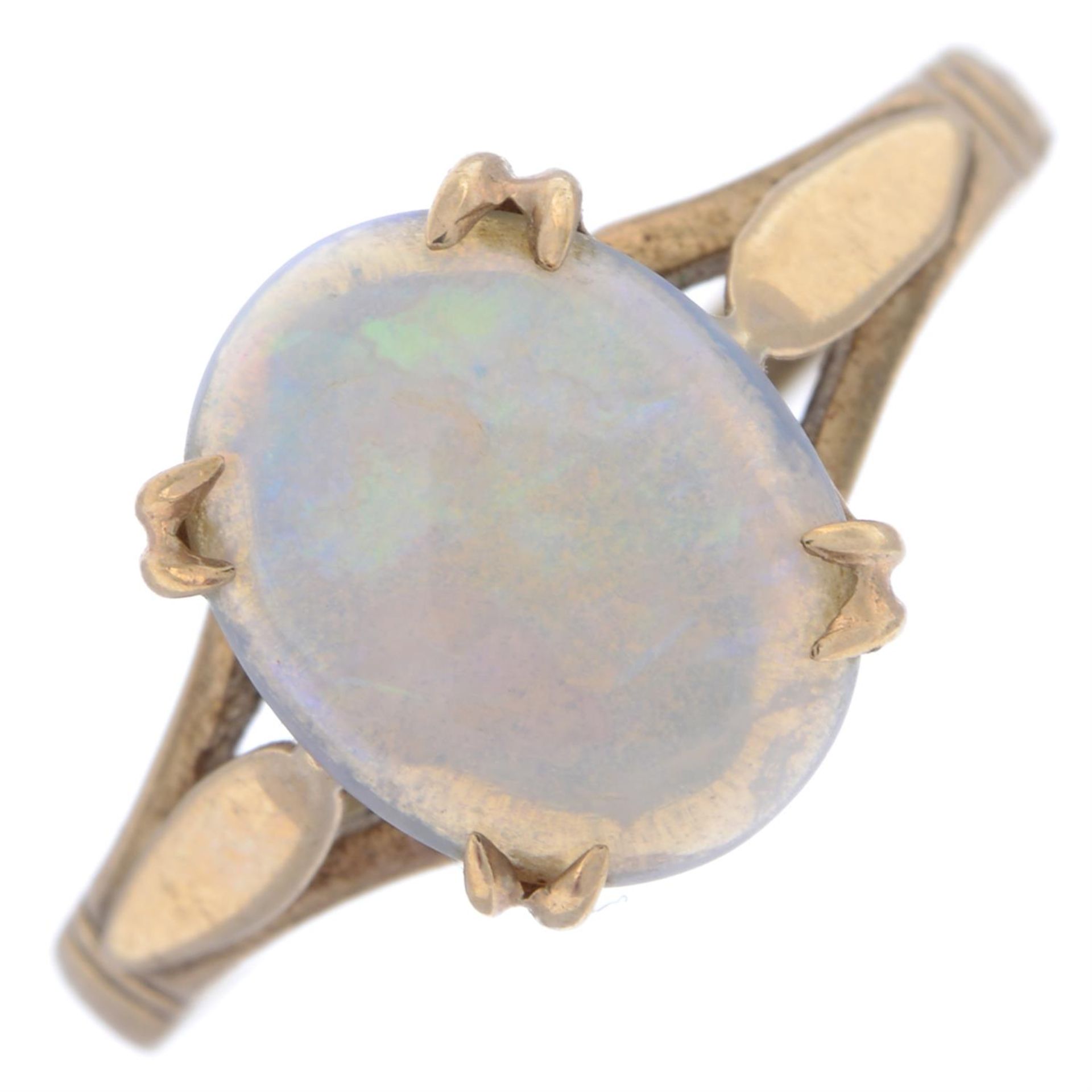 9ct gold opal single-stone ring