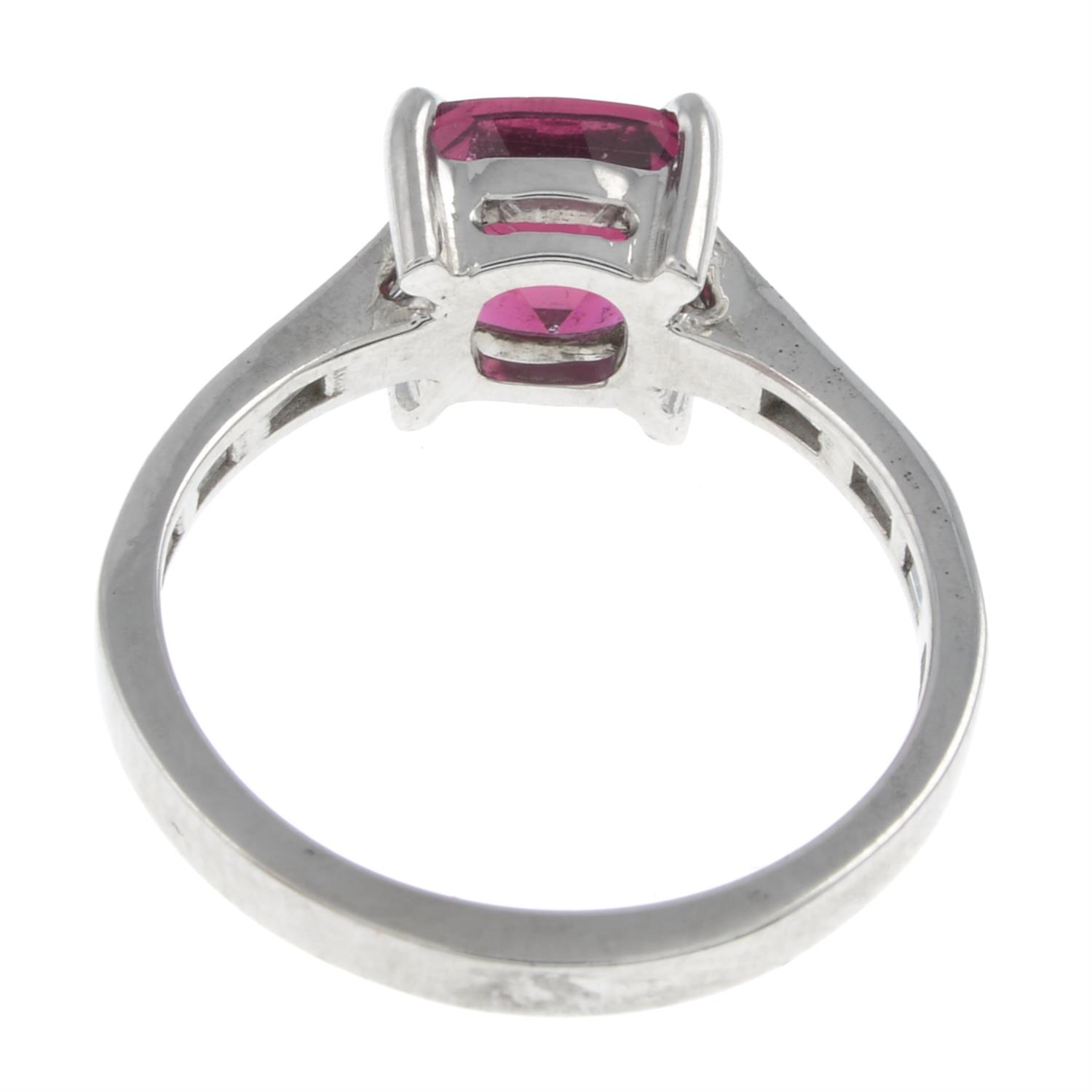 18ct gold tourmaline & diamond ring - Image 2 of 2