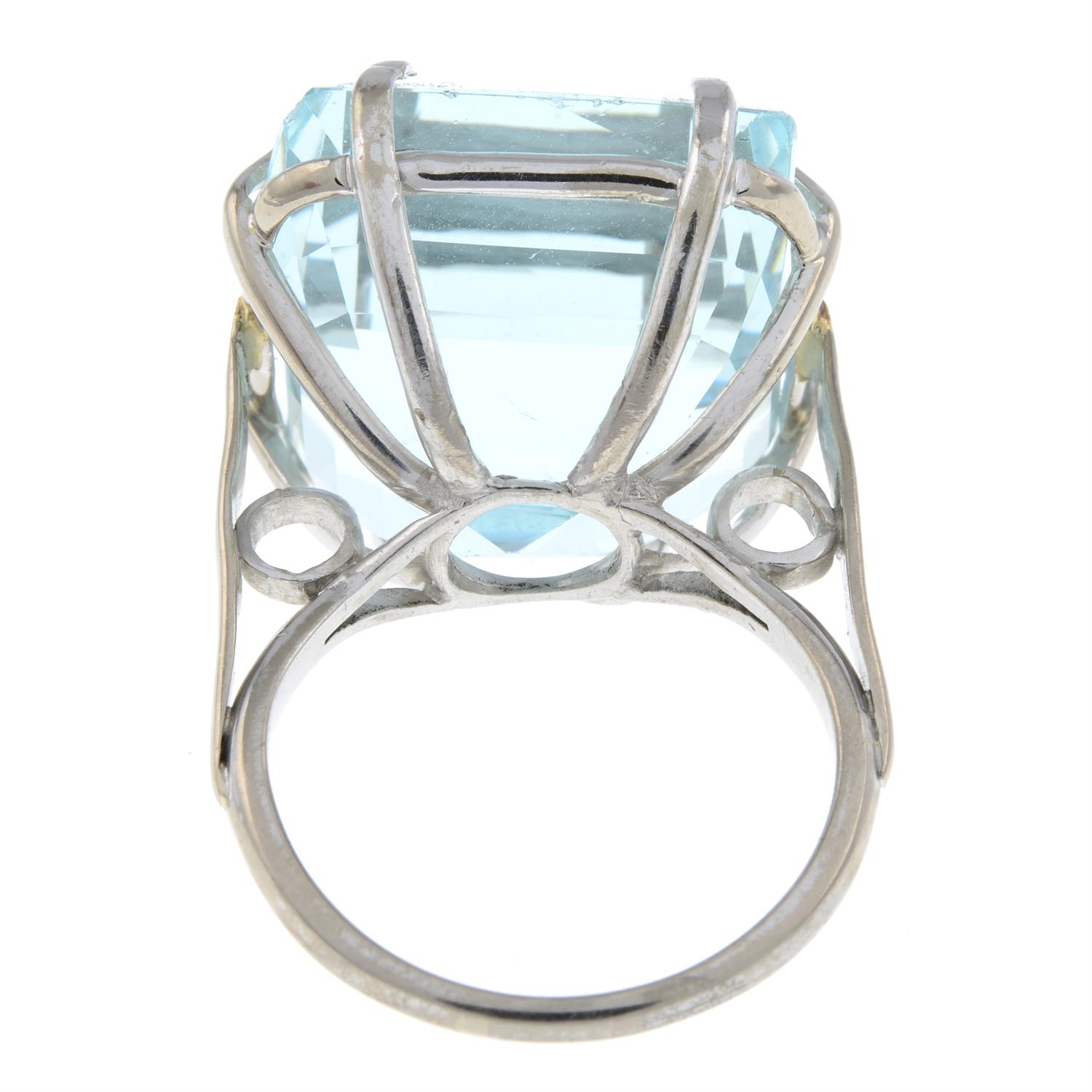 Aquamarine ring - Image 2 of 4