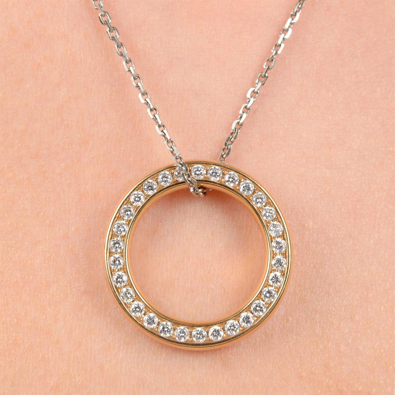 18ct gold diamond pendant, with chain - Image 4 of 4