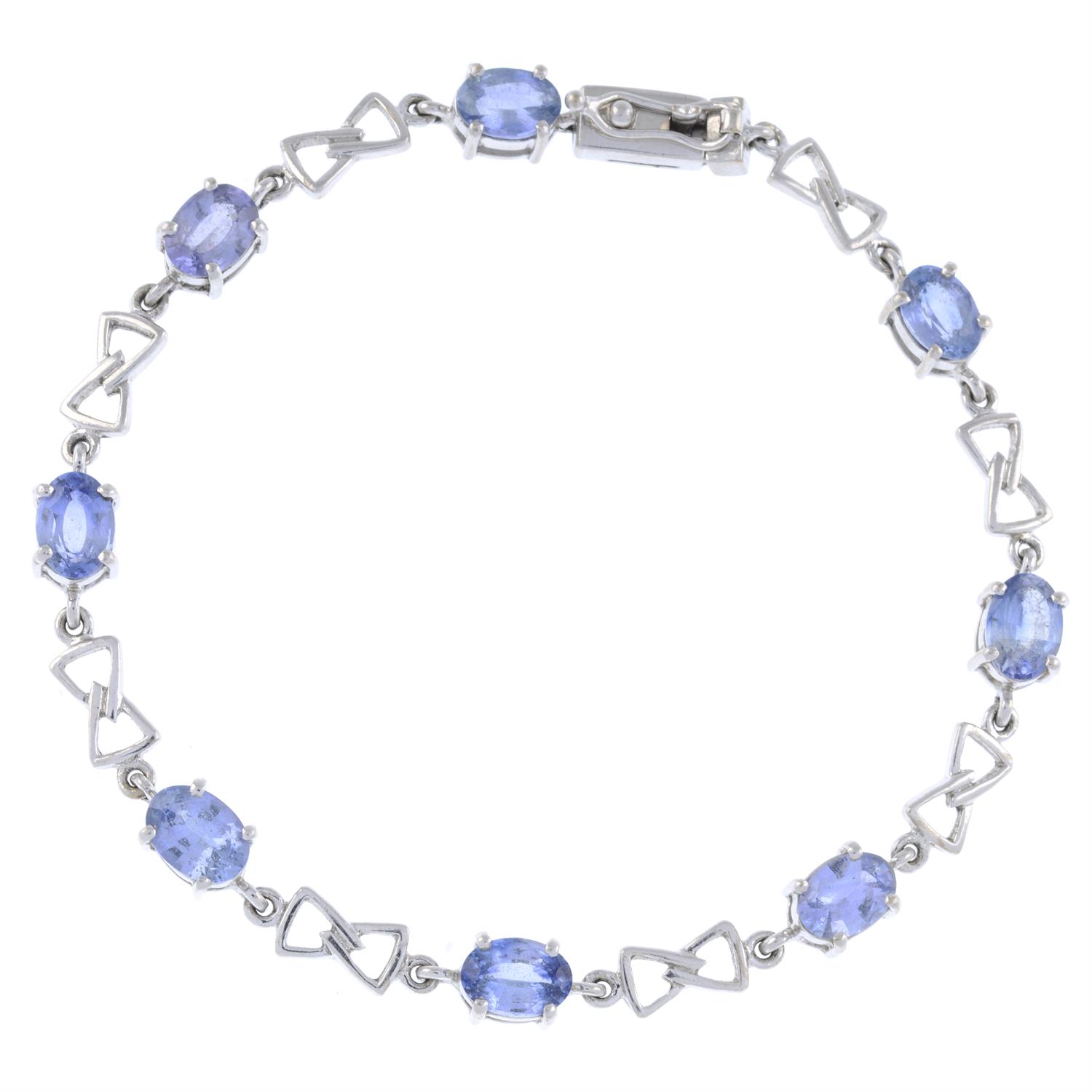 18ct gold sapphire line bracelet