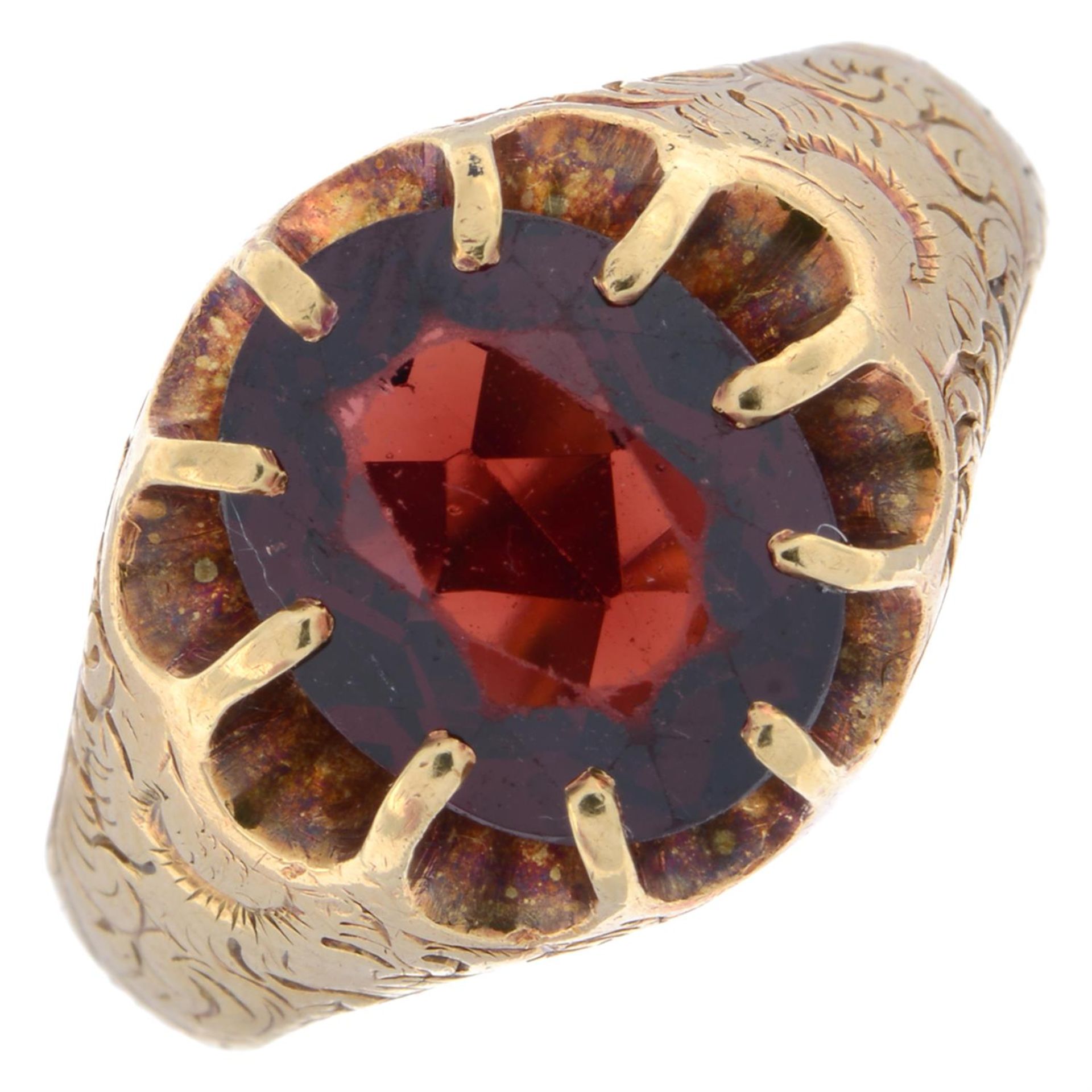Edwardian 18ct gold garnet single-stone ring