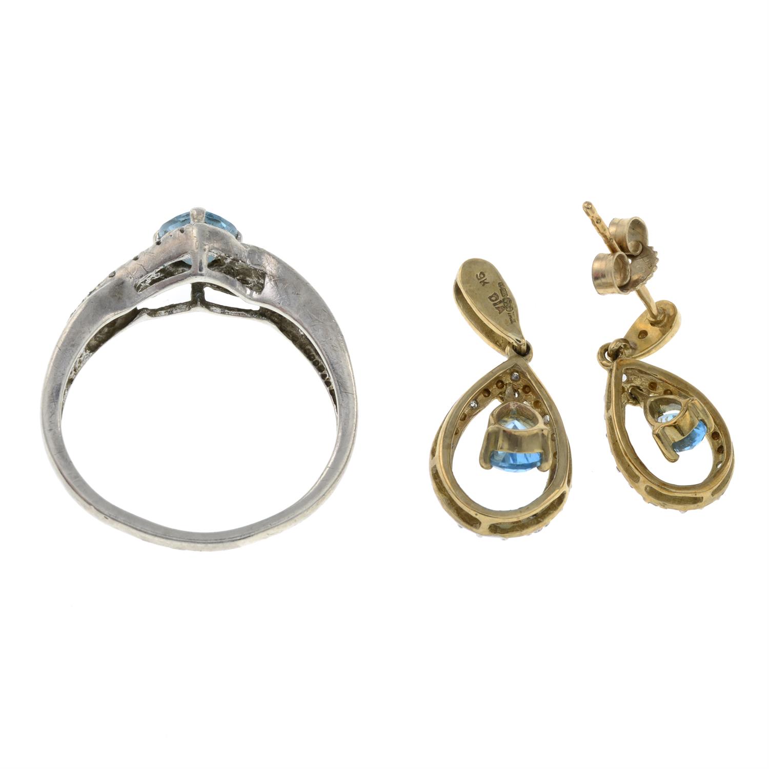 Gem-set ring, pendant & single earring - Image 2 of 2