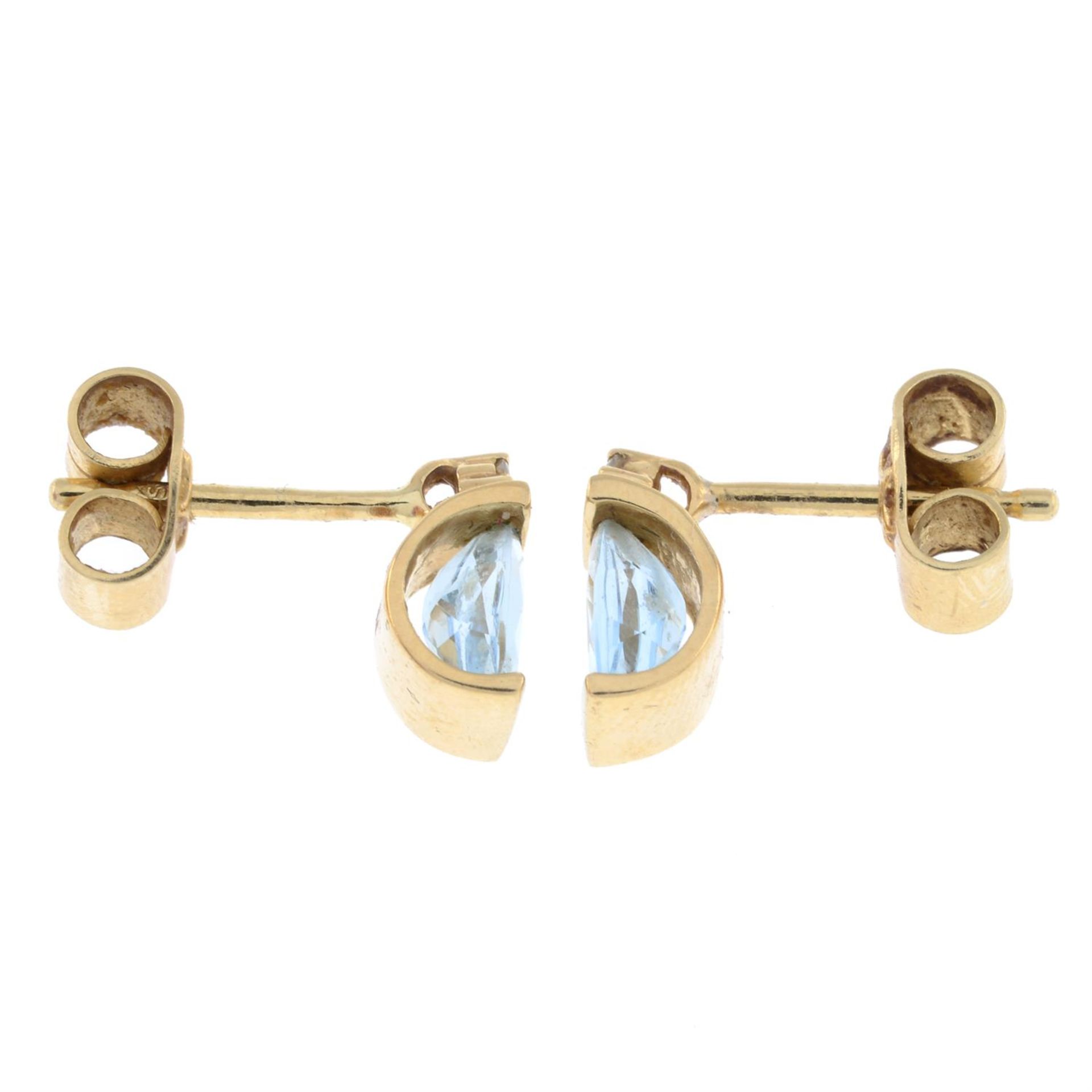 Aquamarine & diamond stud earrings - Image 2 of 2