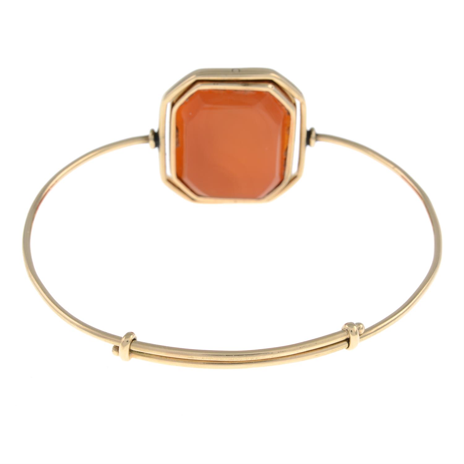 19th century gold reversible carnelian fob bangle - Image 4 of 5