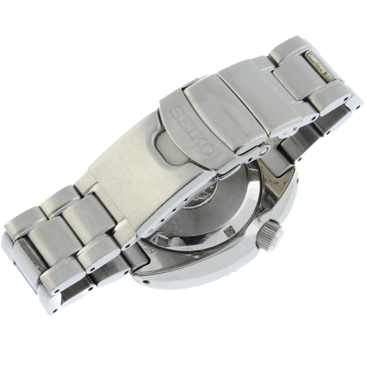Seiko - a Prospex PADI watch, 45mm. - Image 2 of 4