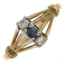 9ct gold sapphire & diamond ring