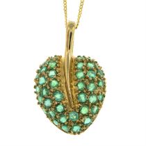 9ct gold emerald leaf pendant with chain