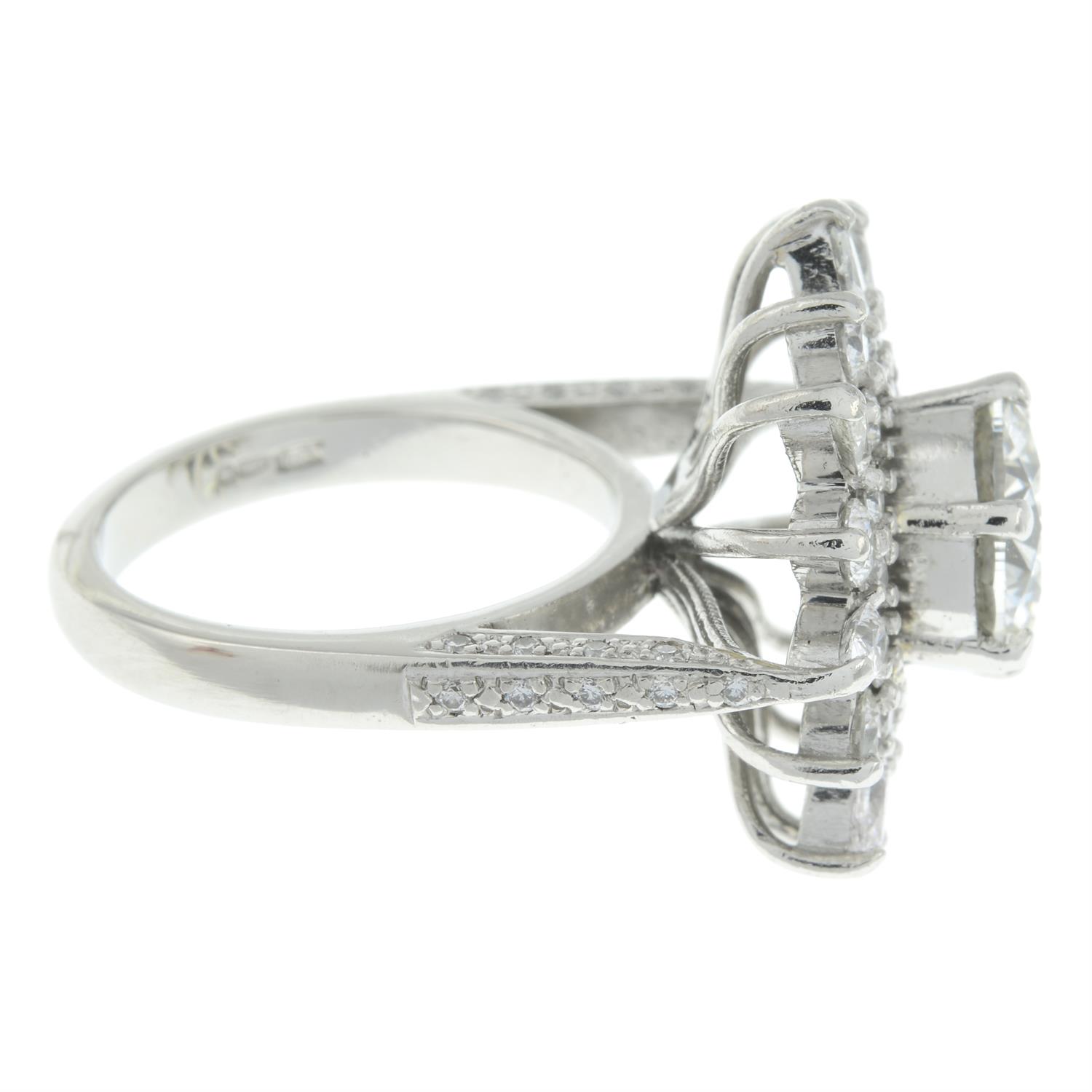 Platinum diamond floral dress ring - Image 4 of 6