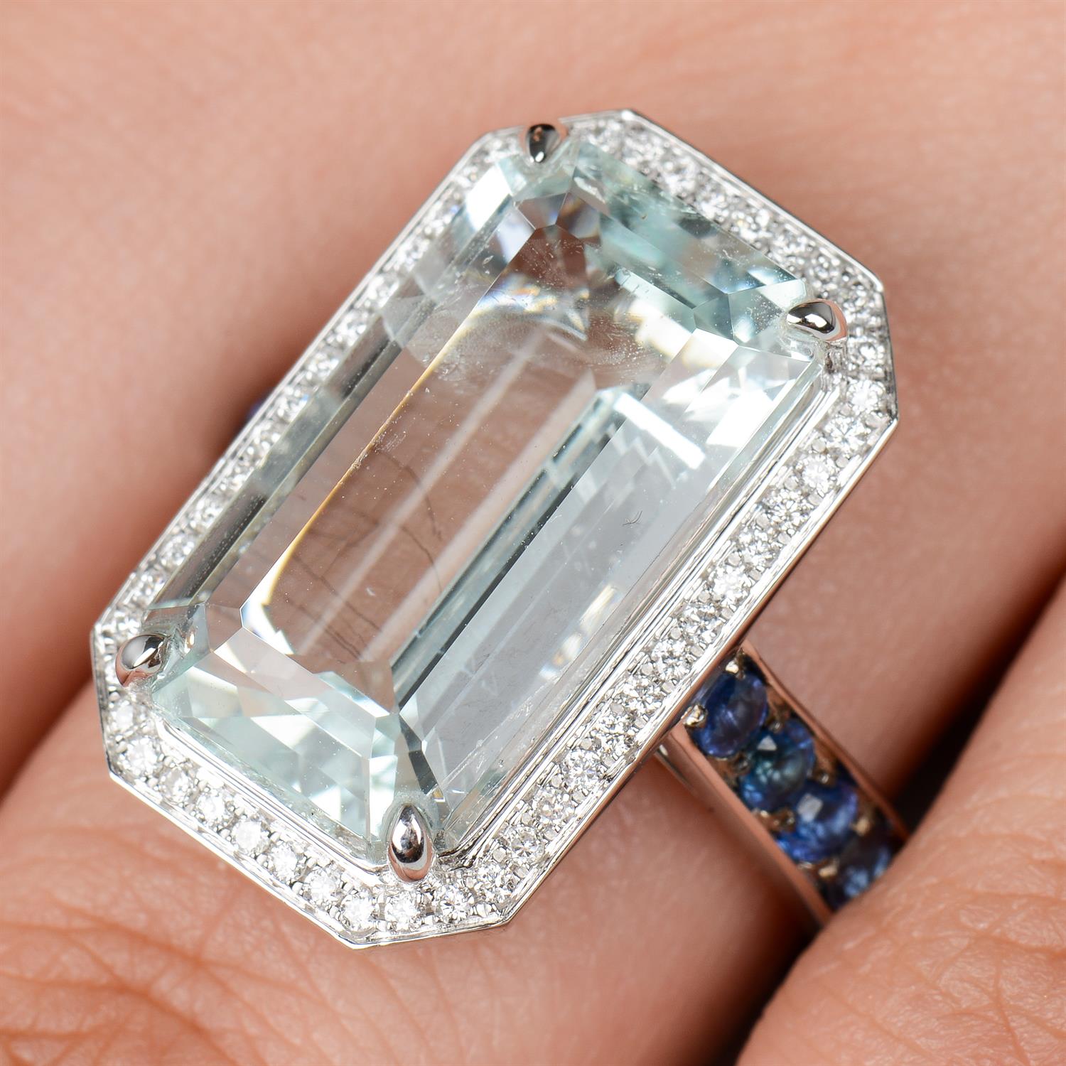 Aquamarine, diamond and sapphire ring