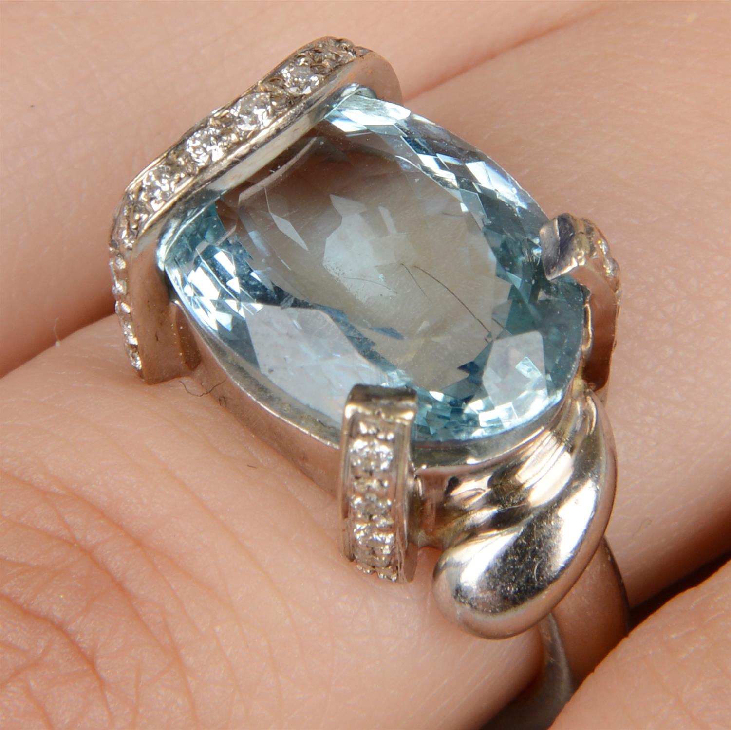 Aquamarine and diamond dress ring