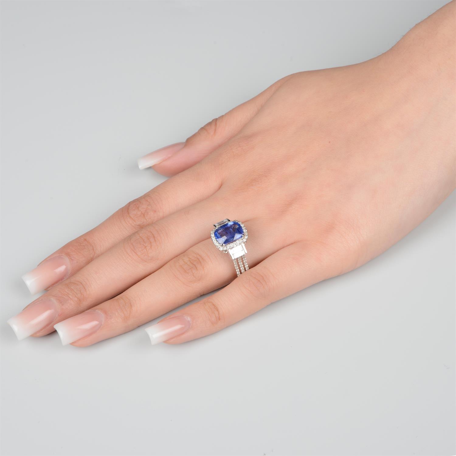 Sapphire and diamond ring - Bild 5 aus 5