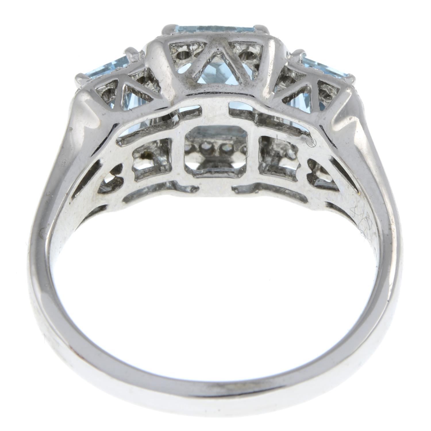 Aquamarine and diamond ring - Image 3 of 5