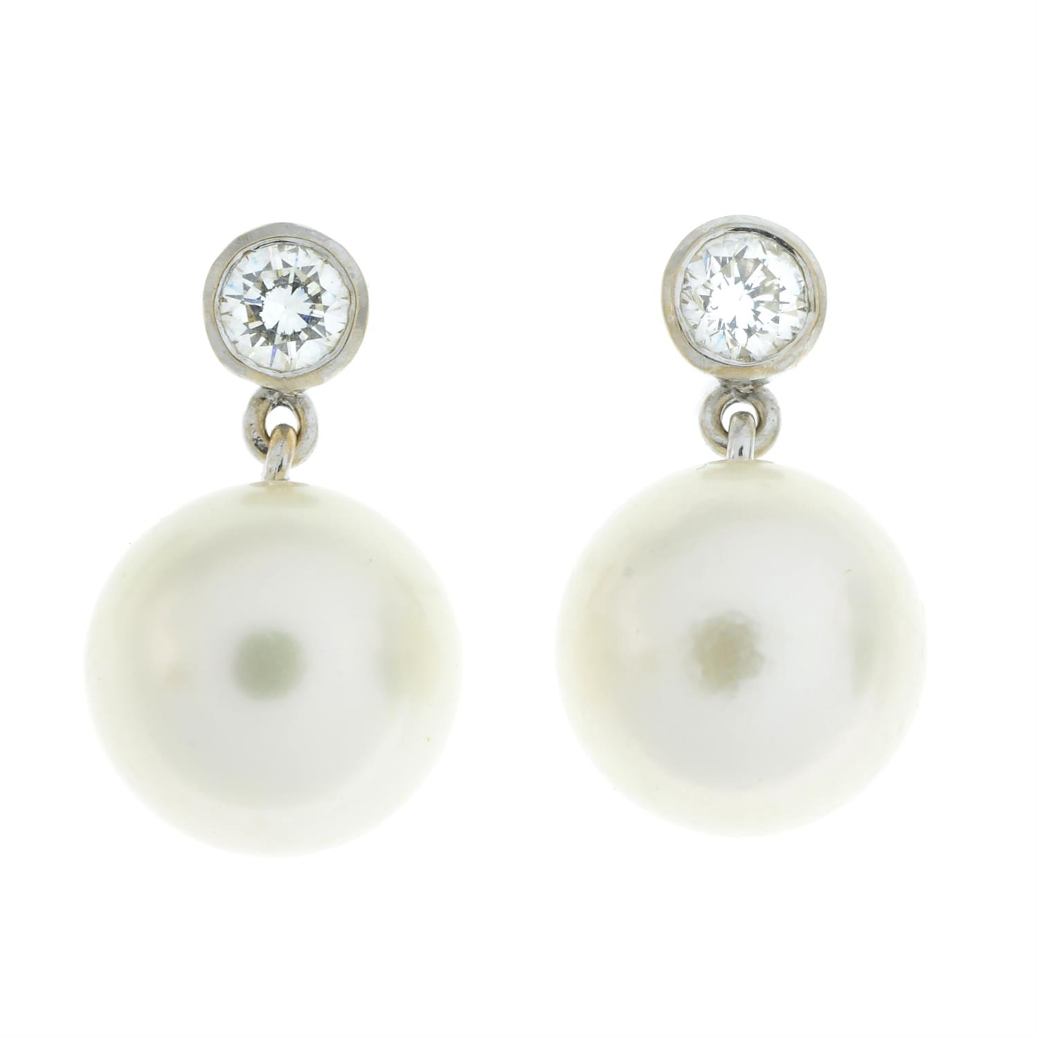 Cultured pearl and diamond earrings, by Boucheron - Bild 2 aus 3