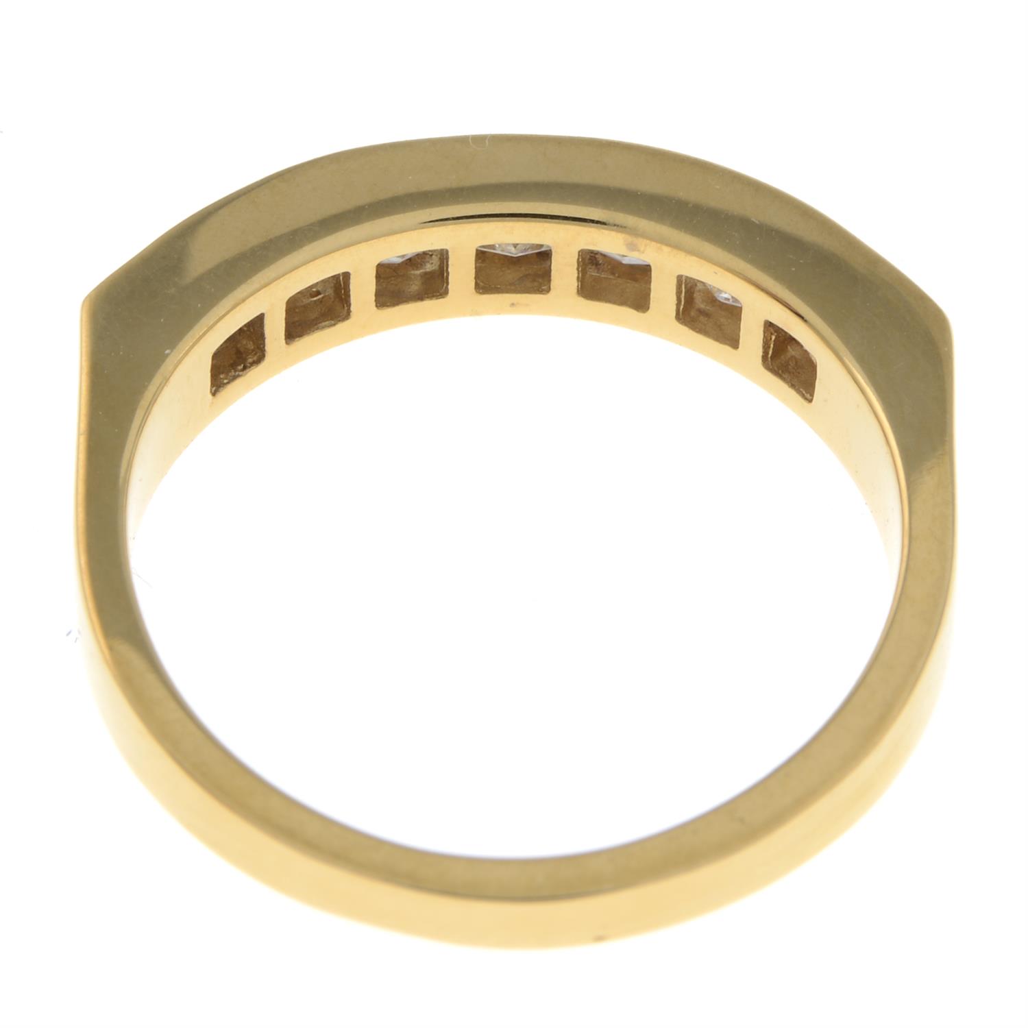 Diamond seven-stone ring - Image 3 of 5