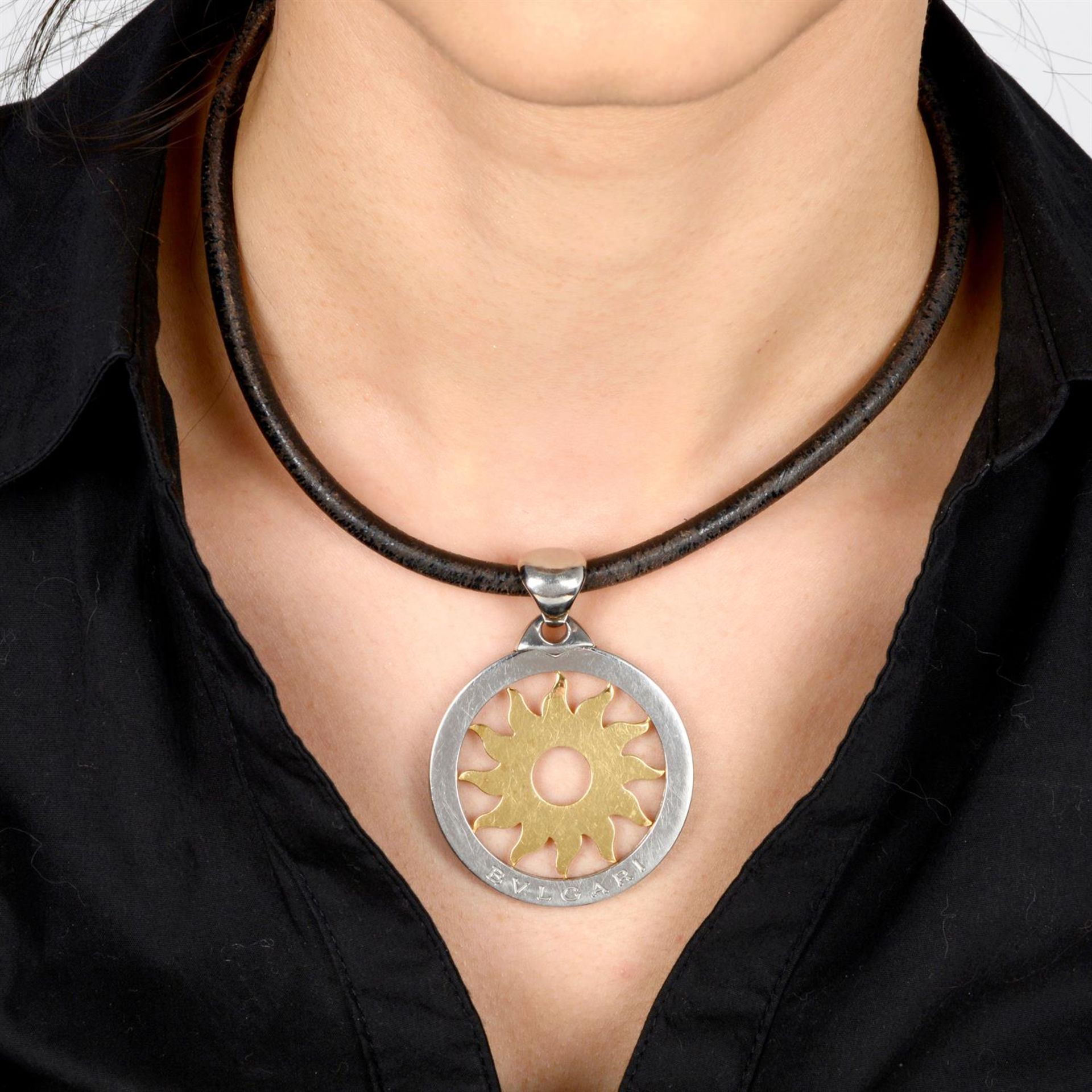 'Tondo' pendant, with collar, by Bulgari