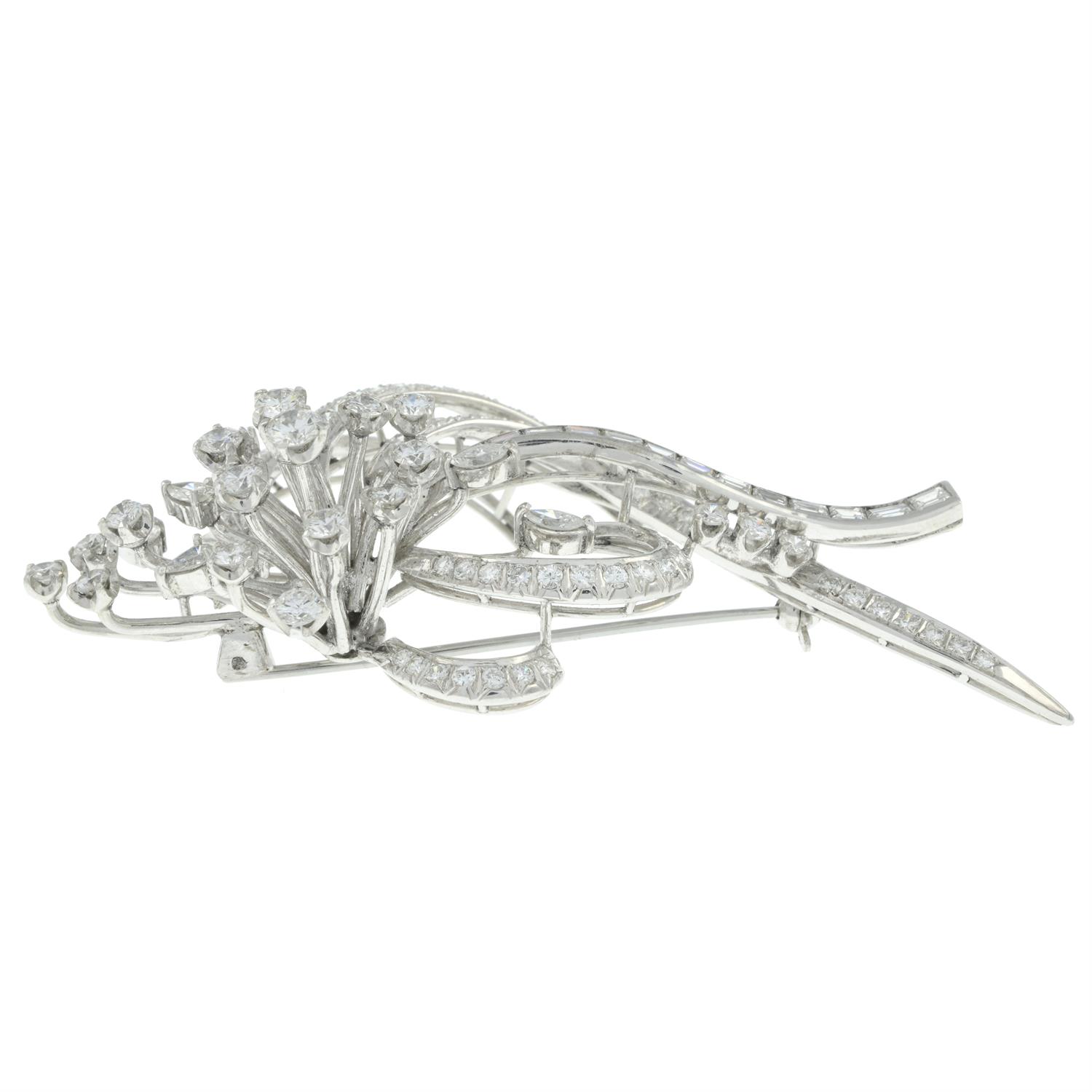 Mid 20th century diamond brooch - Image 4 of 5