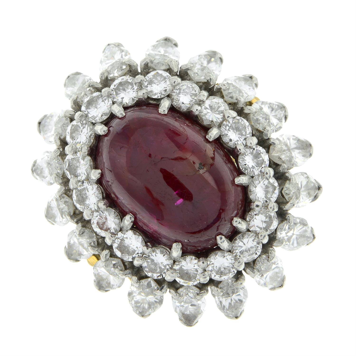 Ruby cabochon and diamond ring - Image 2 of 5