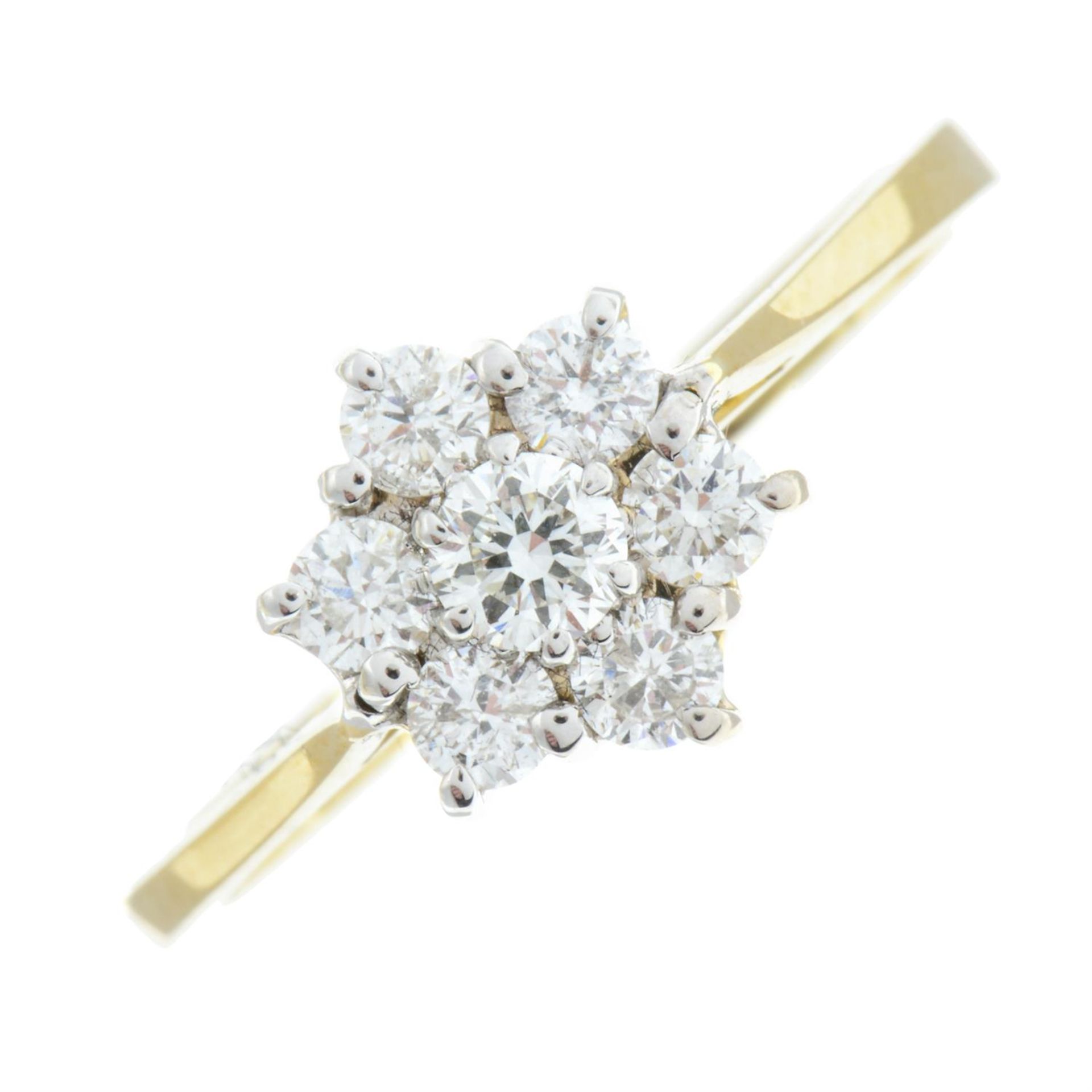18ct gold diamond cluster ring - Image 2 of 4