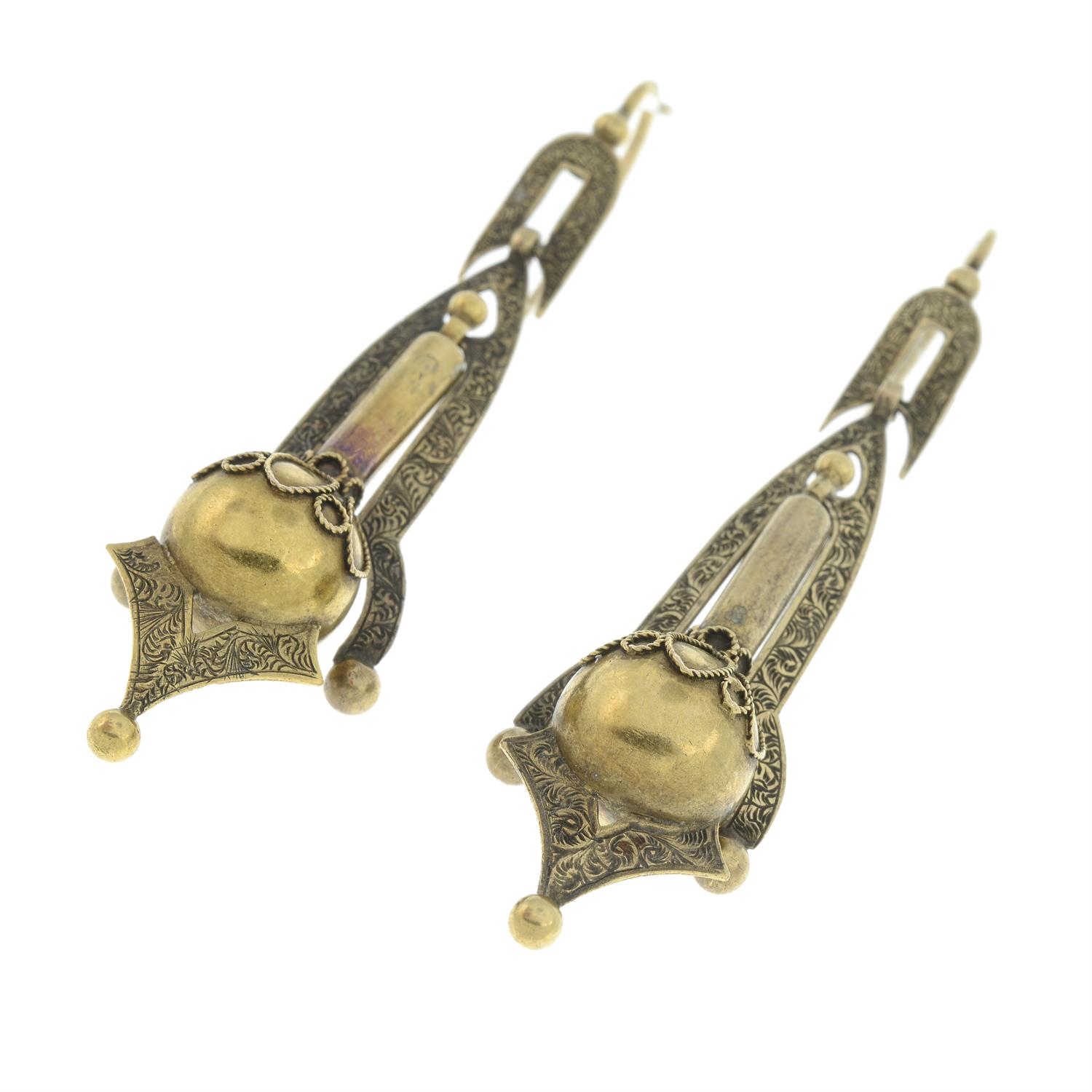 Late 19th century Etruscan Revival gold earrings - Image 3 of 4