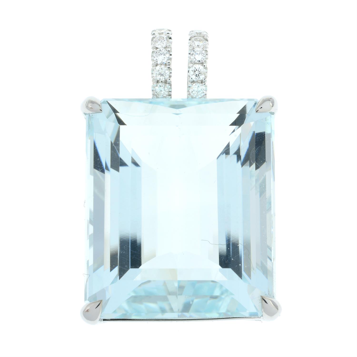 Aquamarine and diamond pendant - Image 2 of 5