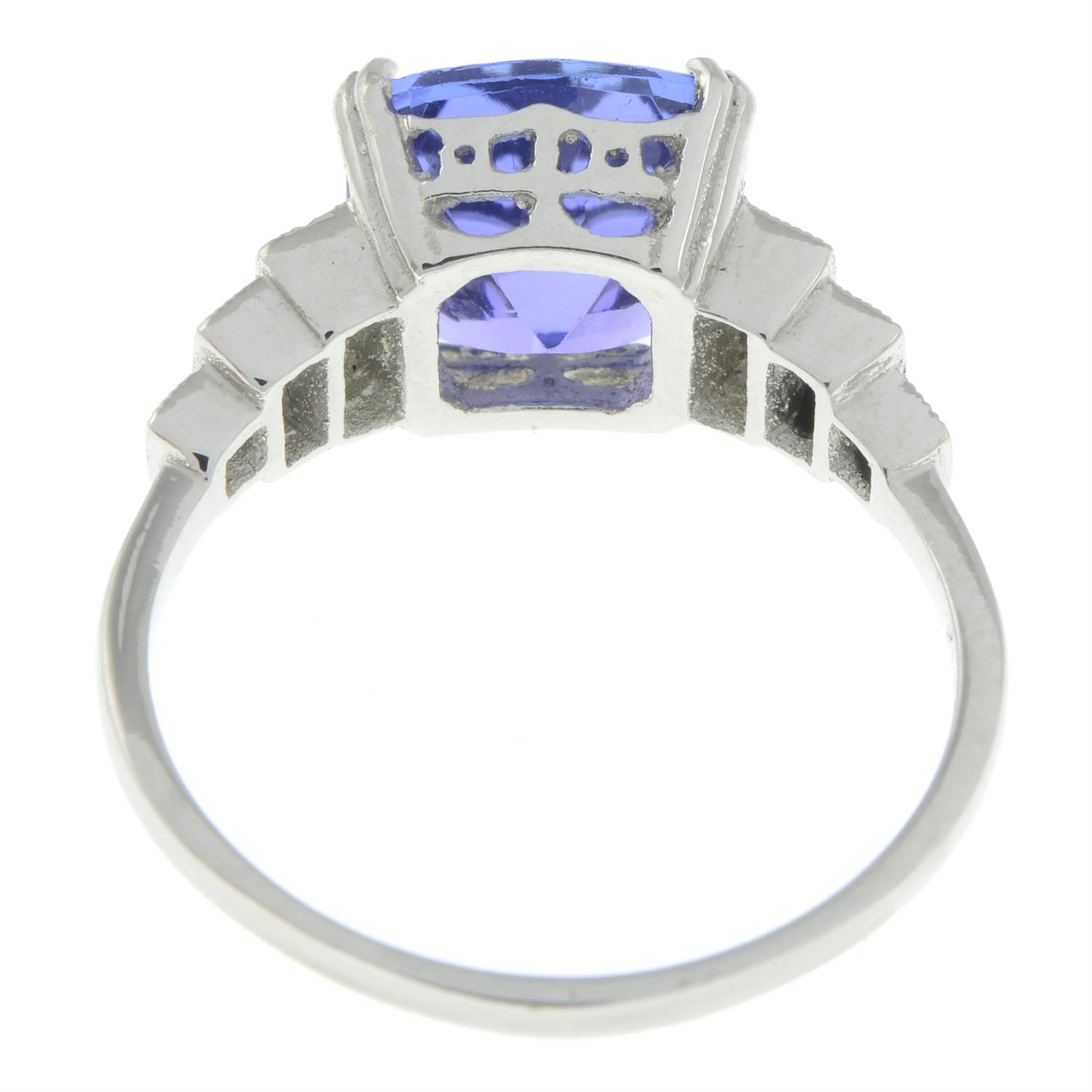 Tanzanite and diamond ring - Bild 3 aus 5