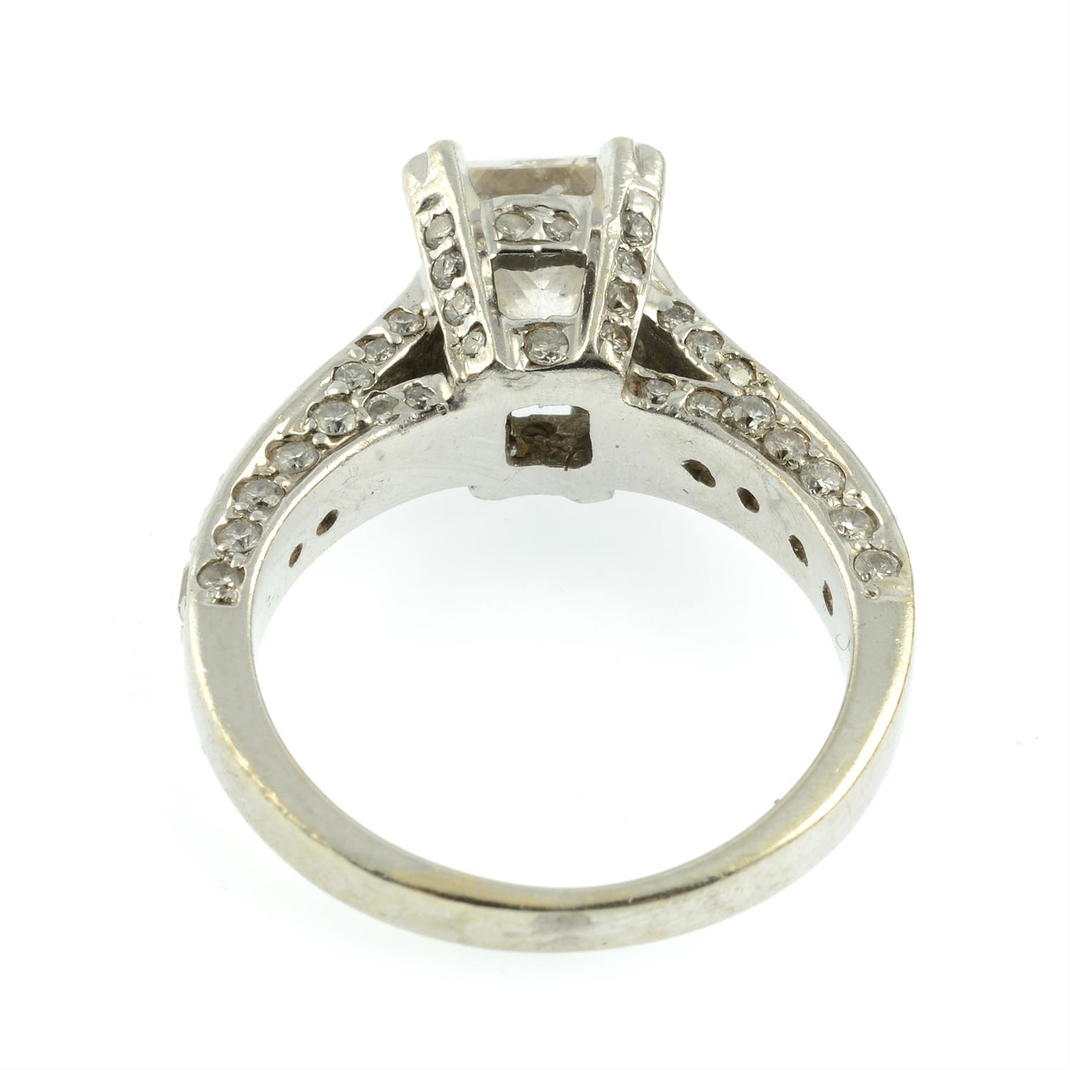 Rectangular-shape diamond ring - Bild 4 aus 6