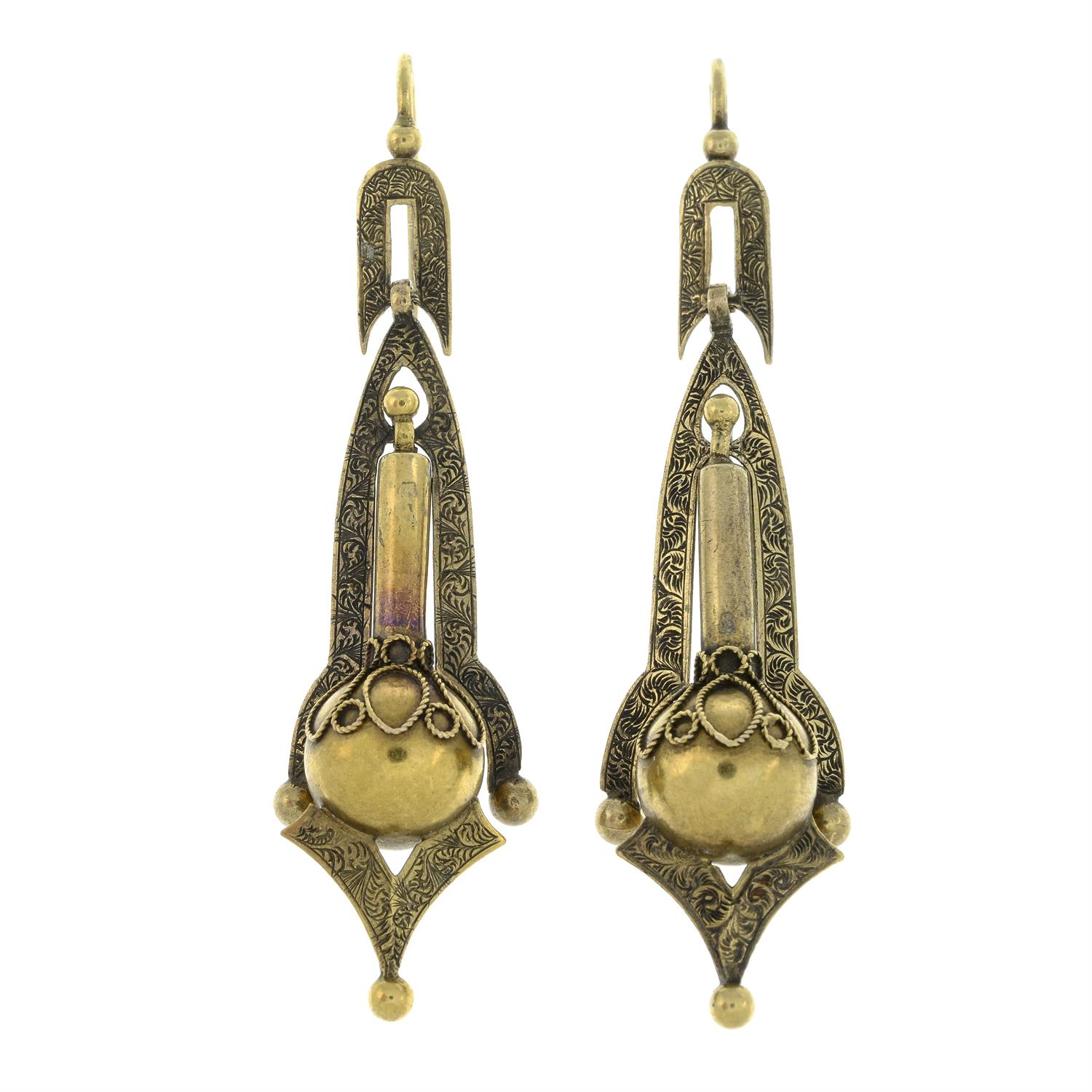Late 19th century Etruscan Revival gold earrings - Image 2 of 4