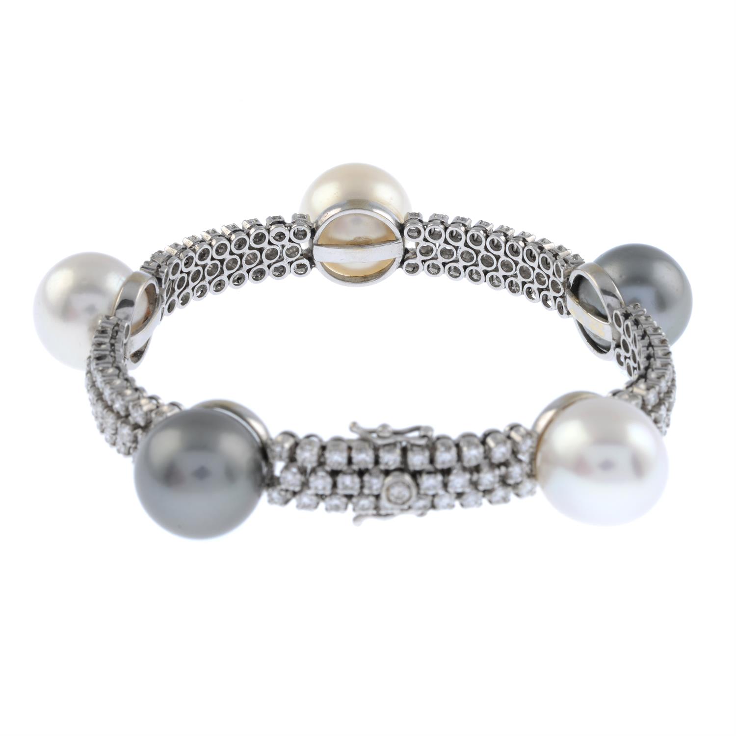 Pearl and diamond bracelet - Image 3 of 4