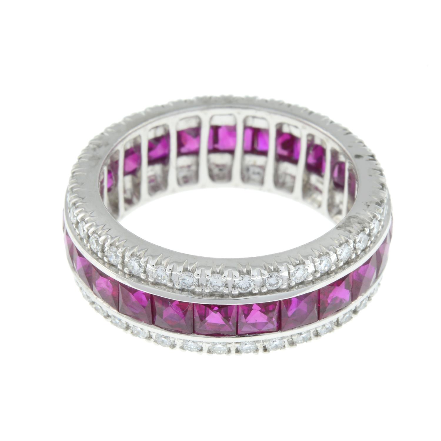 Platinum ruby and diamond full eternity ring, by Hirsh - Bild 4 aus 5