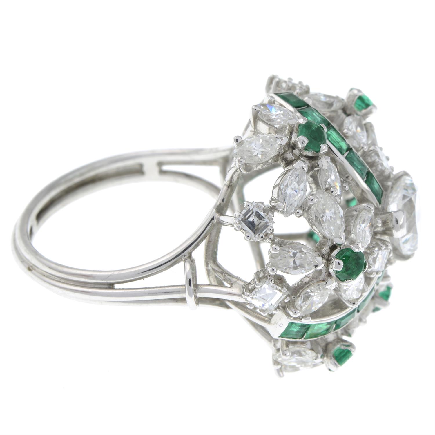 Mid 20th century platinum diamond and emerald floral ring - Image 5 of 6