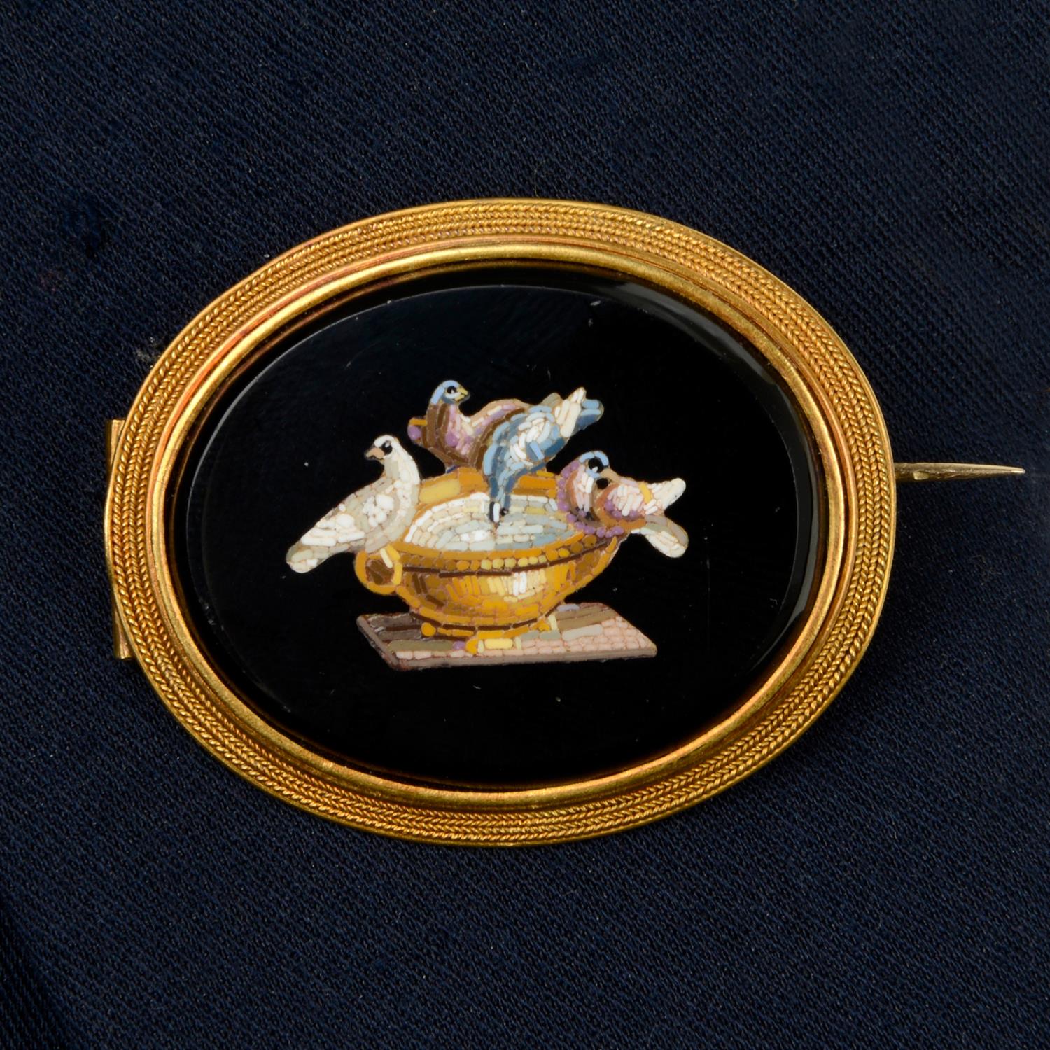 19th century gold micro mosaic brooch, doves of Pliny