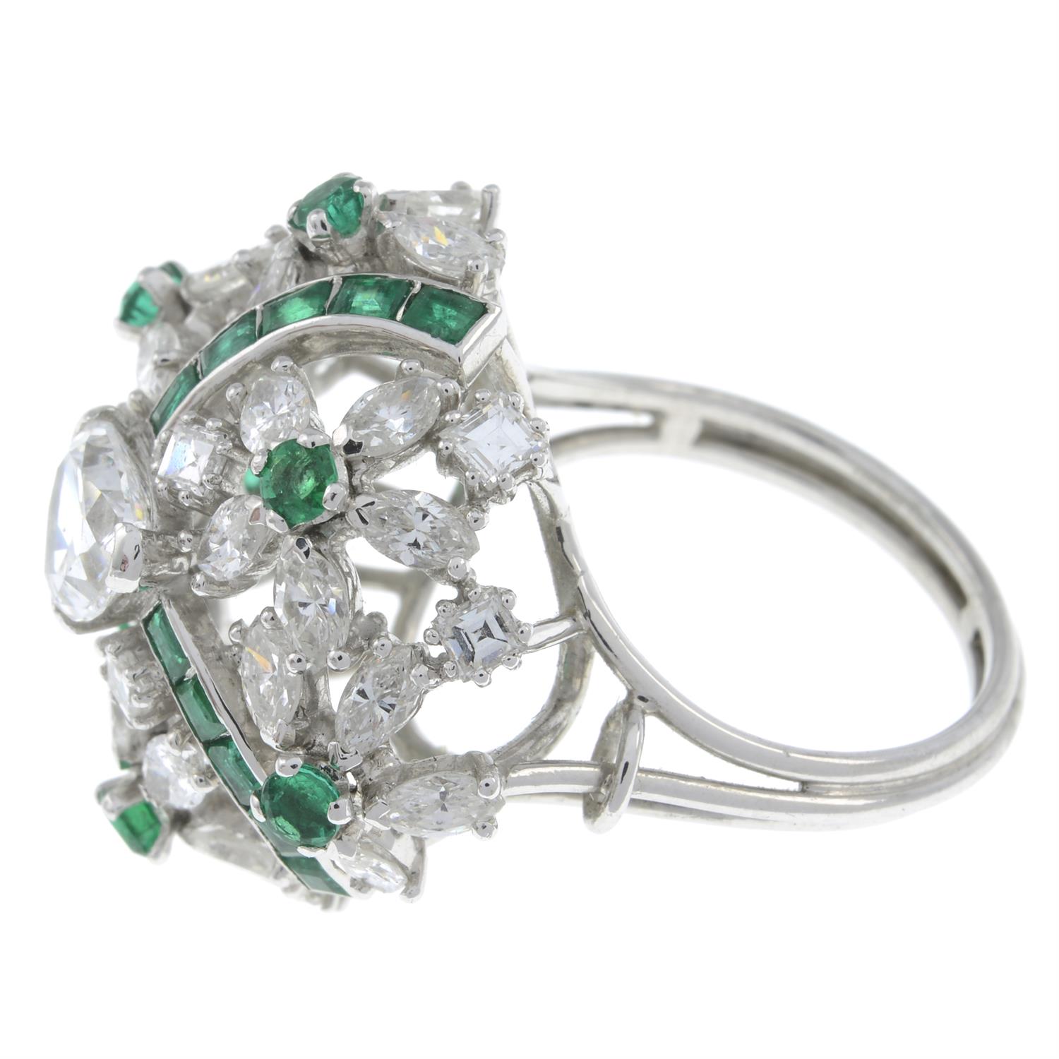 Mid 20th century platinum diamond and emerald floral ring - Image 4 of 6