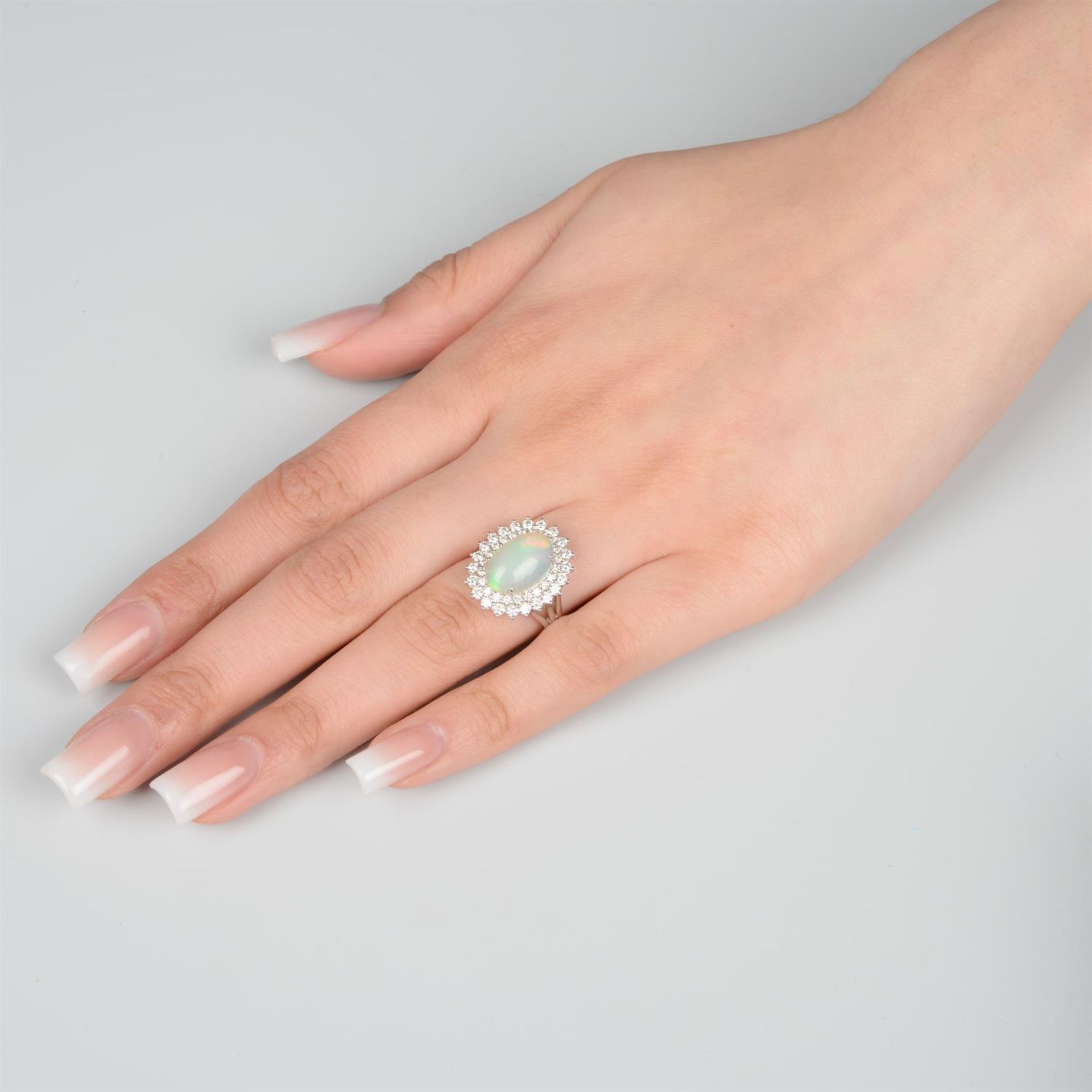 Opal and diamond ring - Image 5 of 5