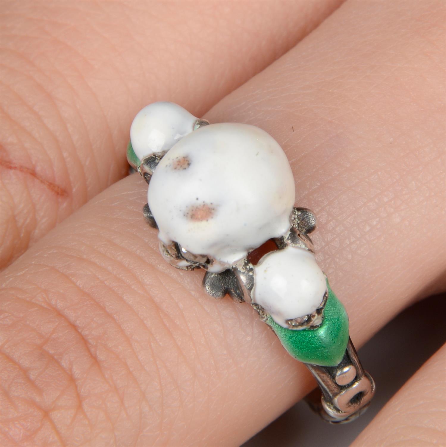 Diamond and enamel skull ring