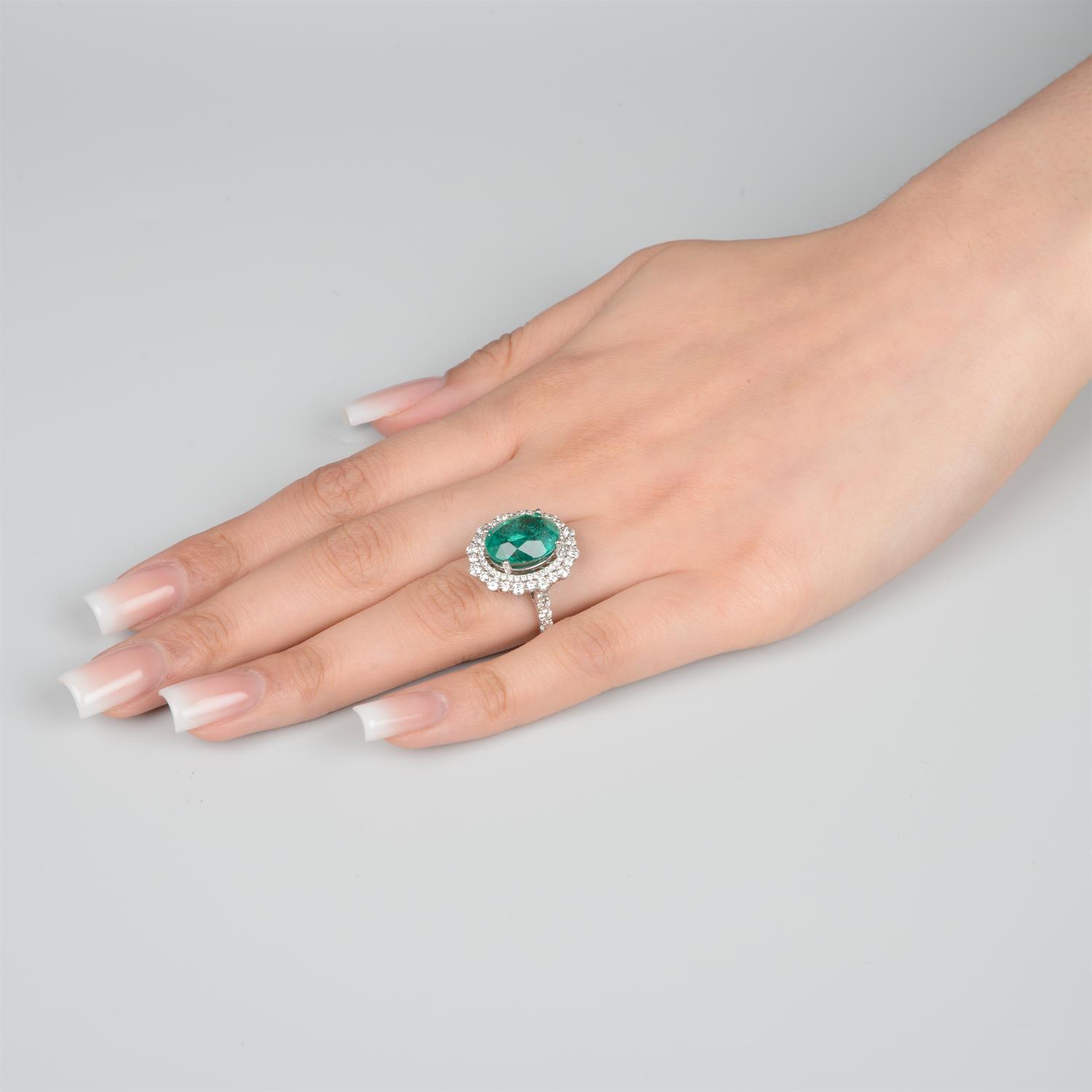 Emerald and diamond ring - Image 6 of 6