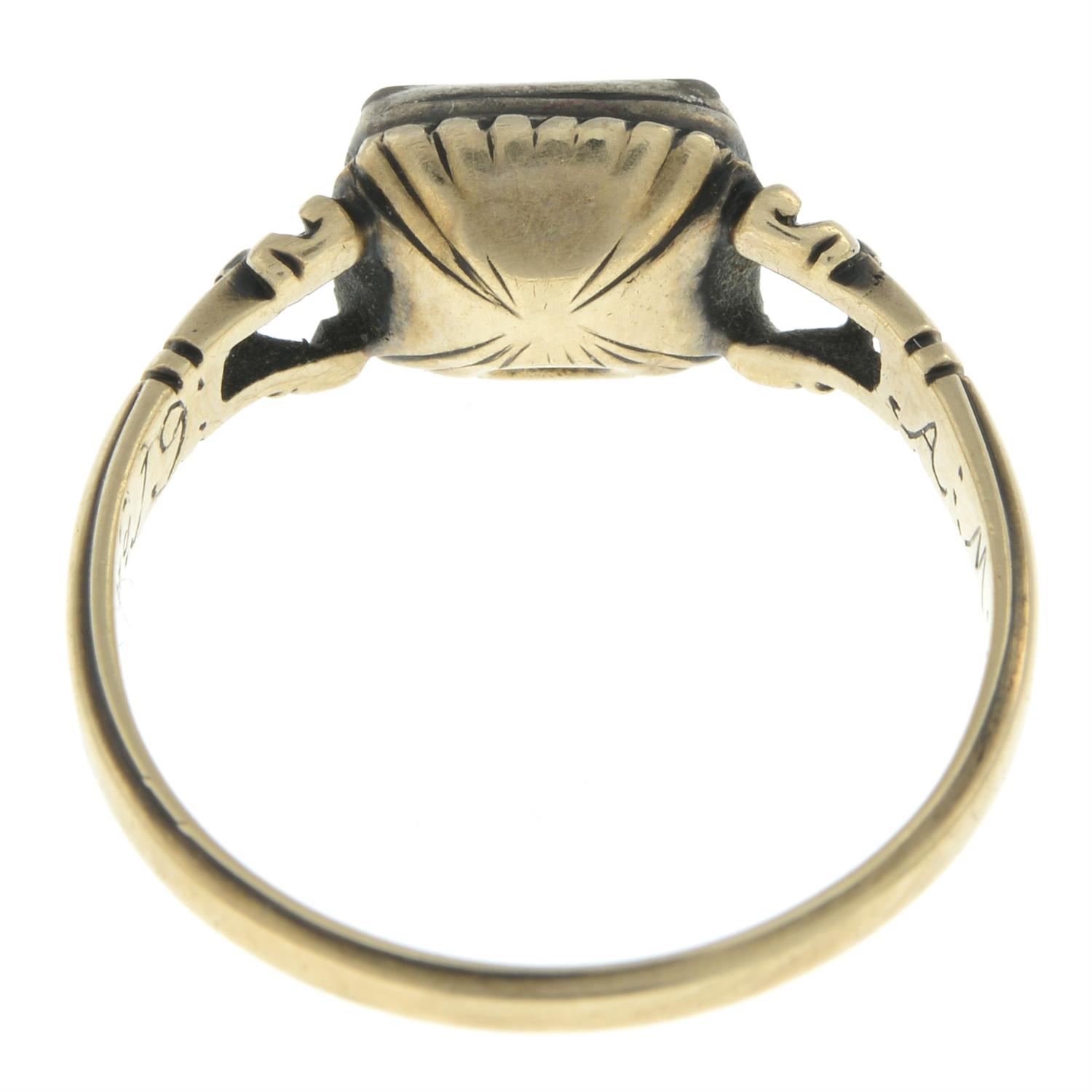 Georgian silver and gold rock crystal mourning ring - Image 3 of 7