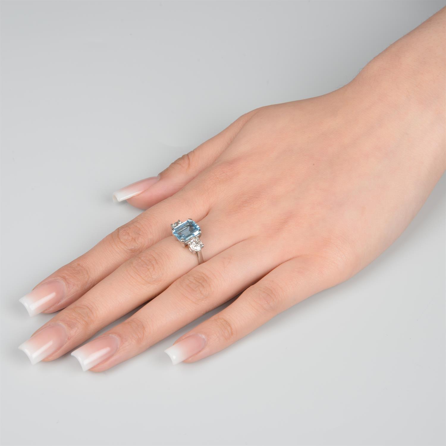 Platinum aquamarine and diamond ring - Bild 5 aus 5